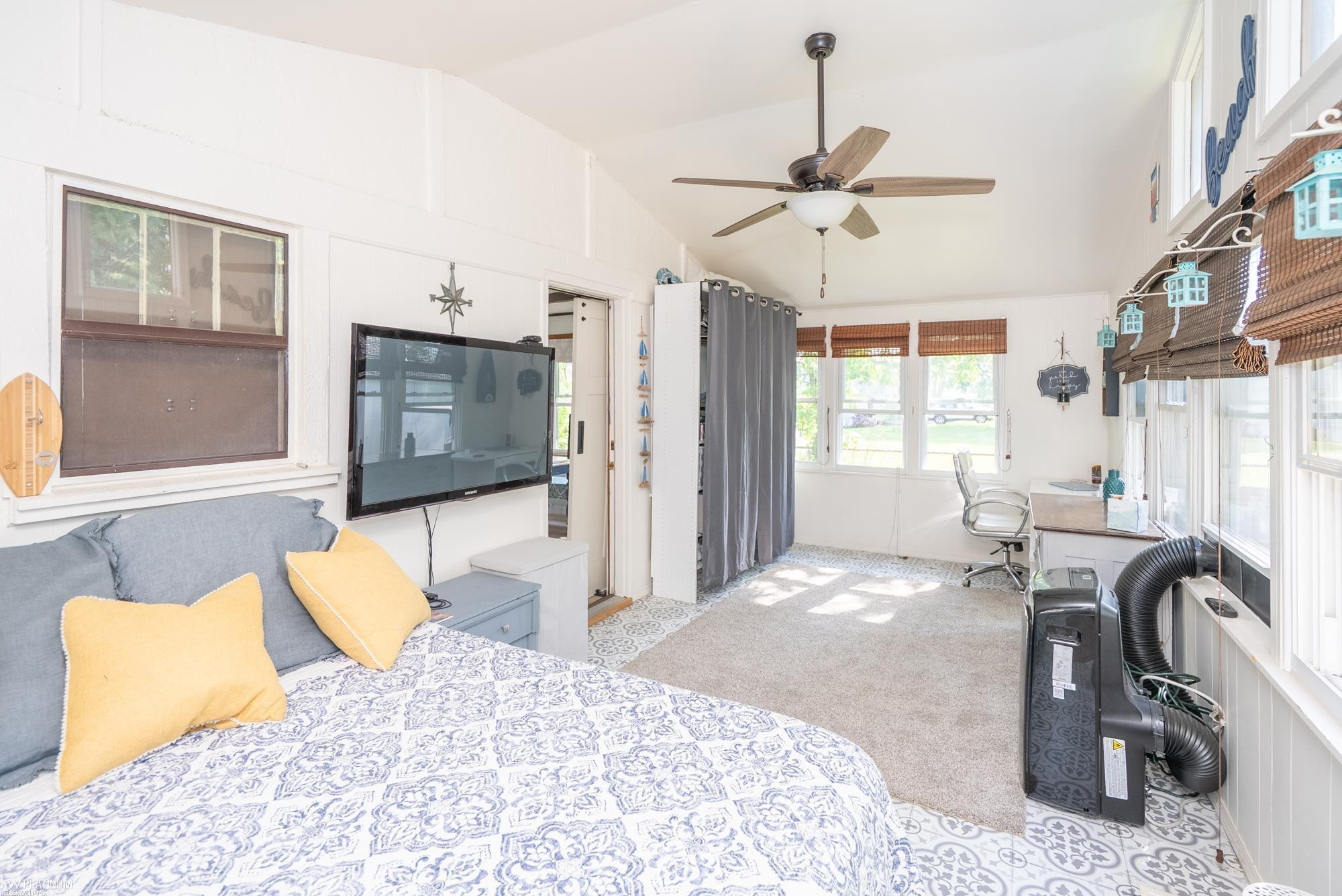7468 HURON BAY Boulevard, MI 48450 — Photo 9