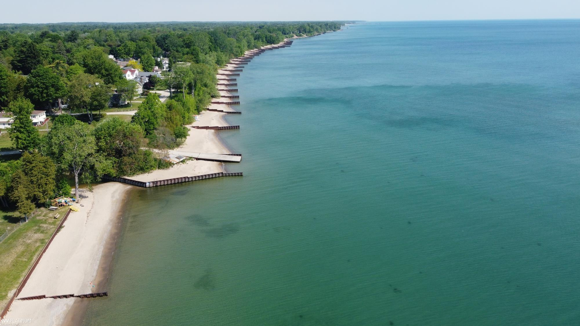 7468 HURON BAY Boulevard, MI 48450 — Photo 25
