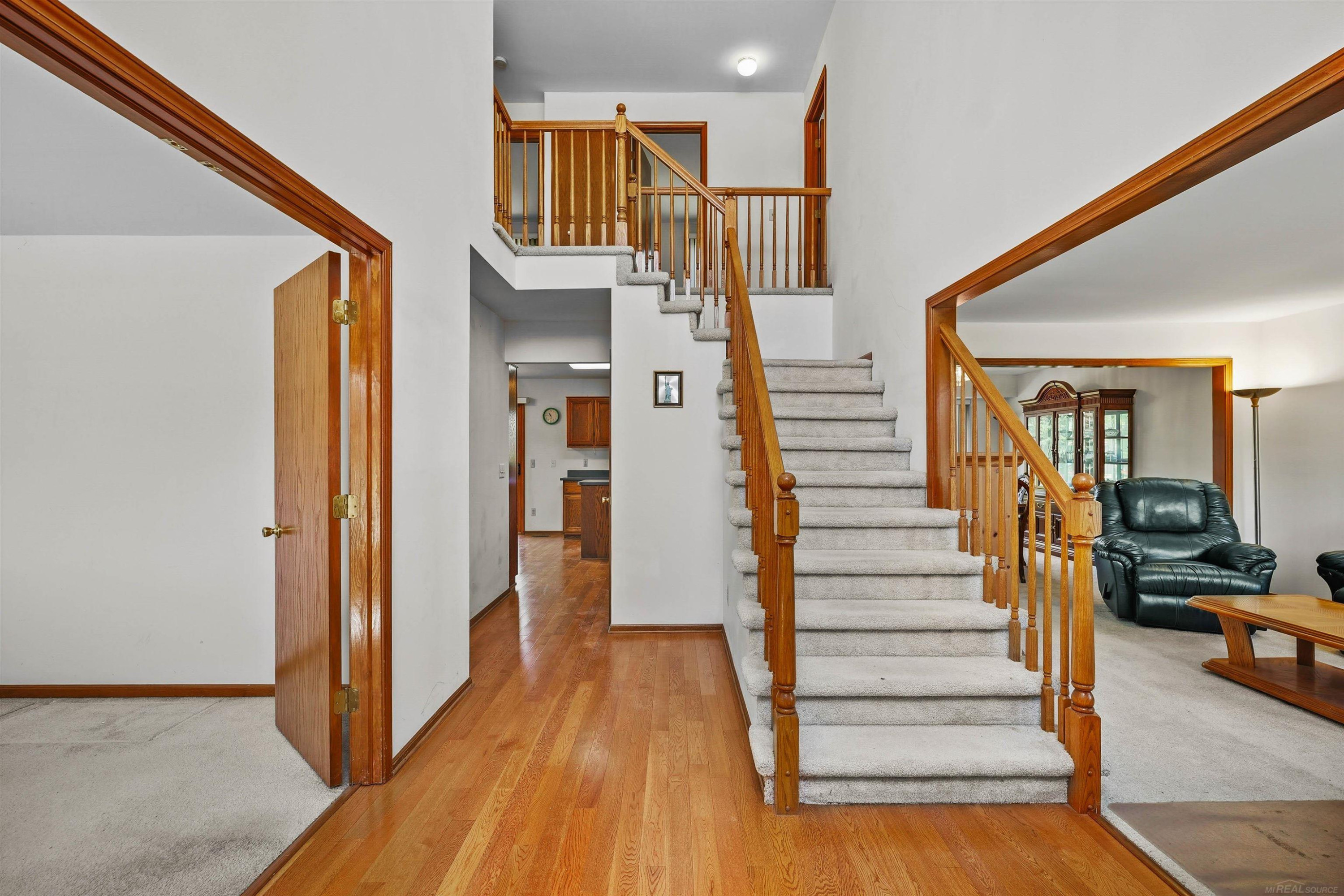 46325 Glen Eagle Drive, Utica, MI 48315 — Photo 7