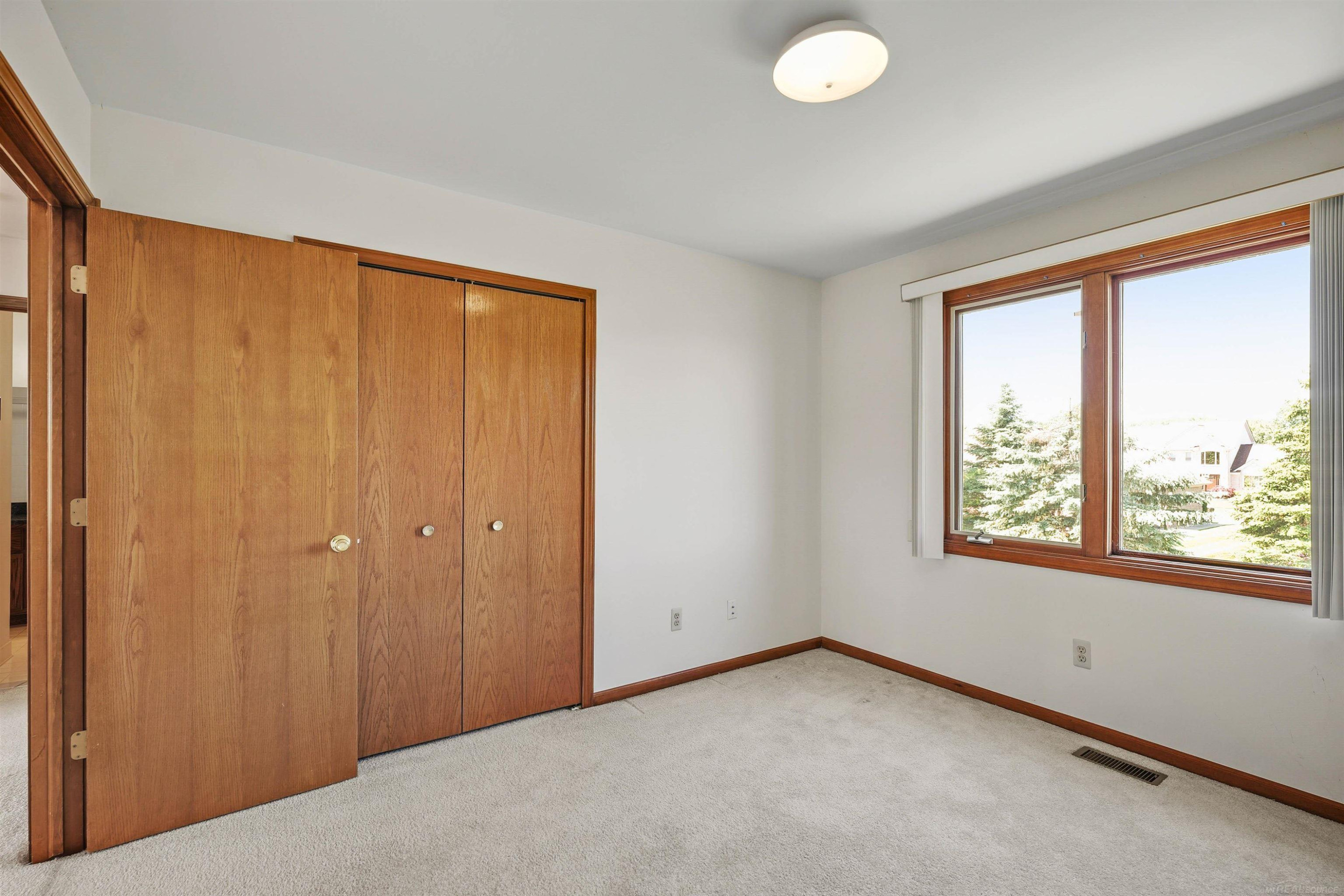 46325 Glen Eagle Drive, Utica, MI 48315 — Photo 33