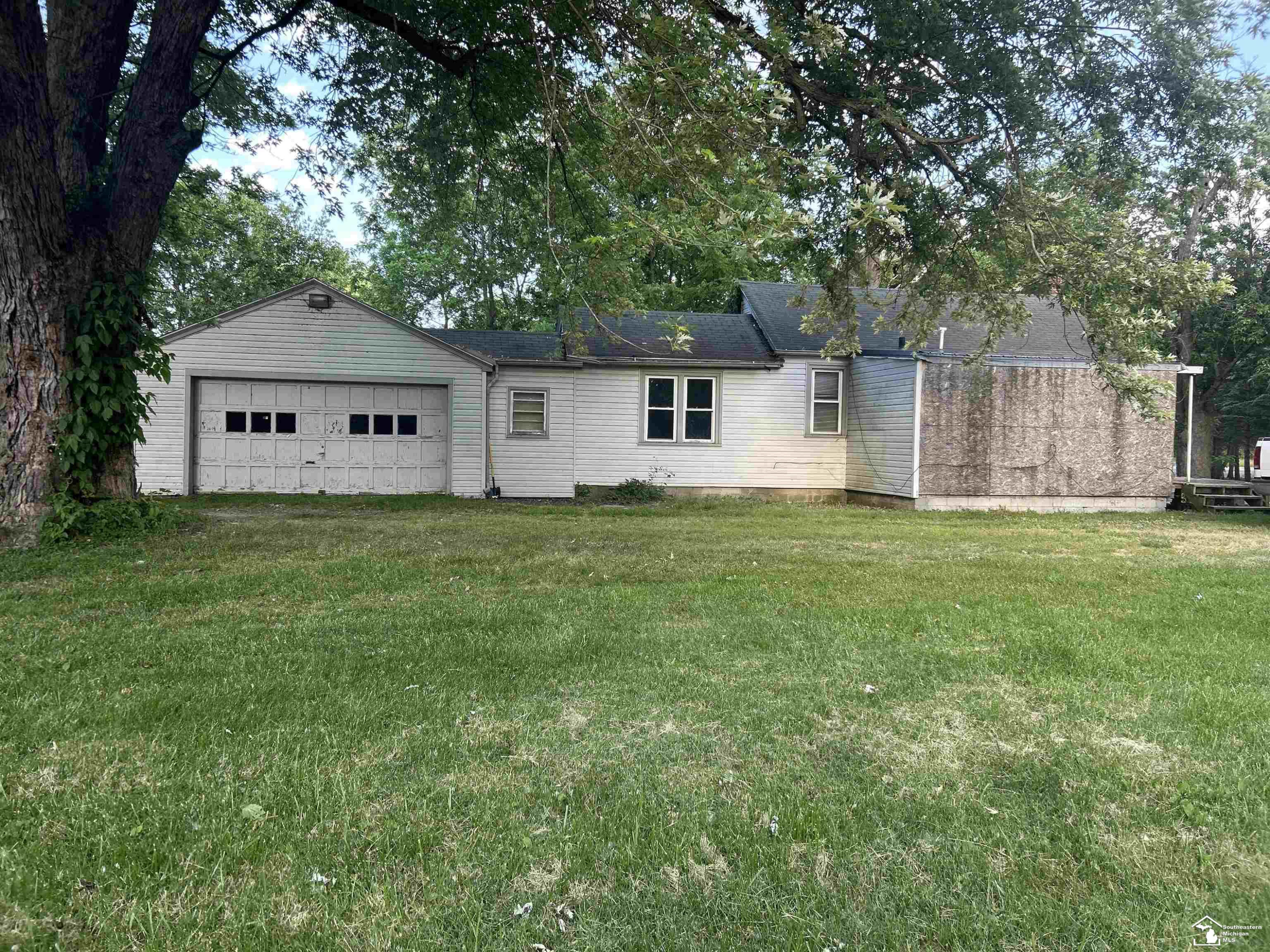 7467 S Telegraph Road, Temperance, MI 48182 — Photo 2