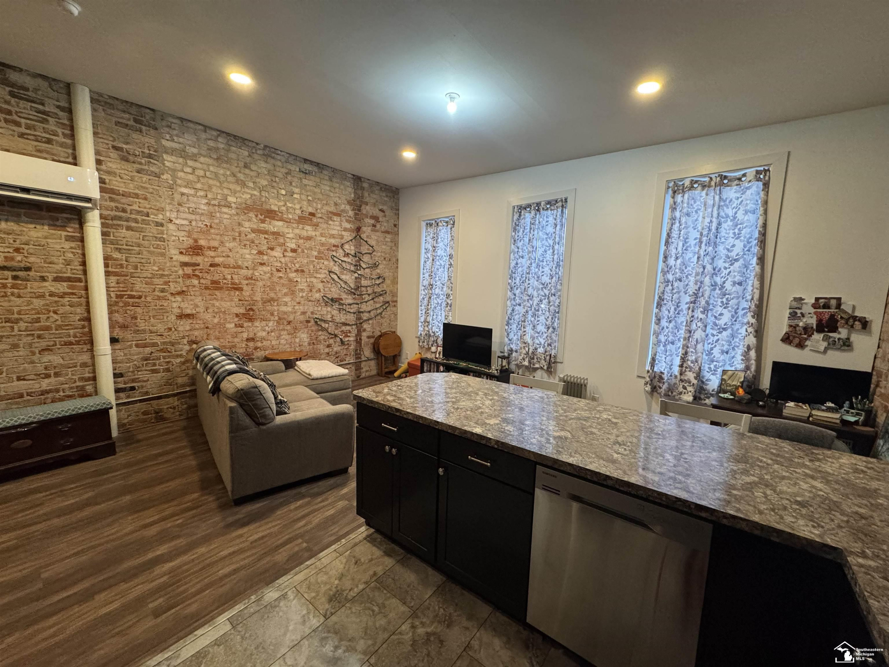 101 S Lane Street, Blissfield, MI 49228 — Photo 8