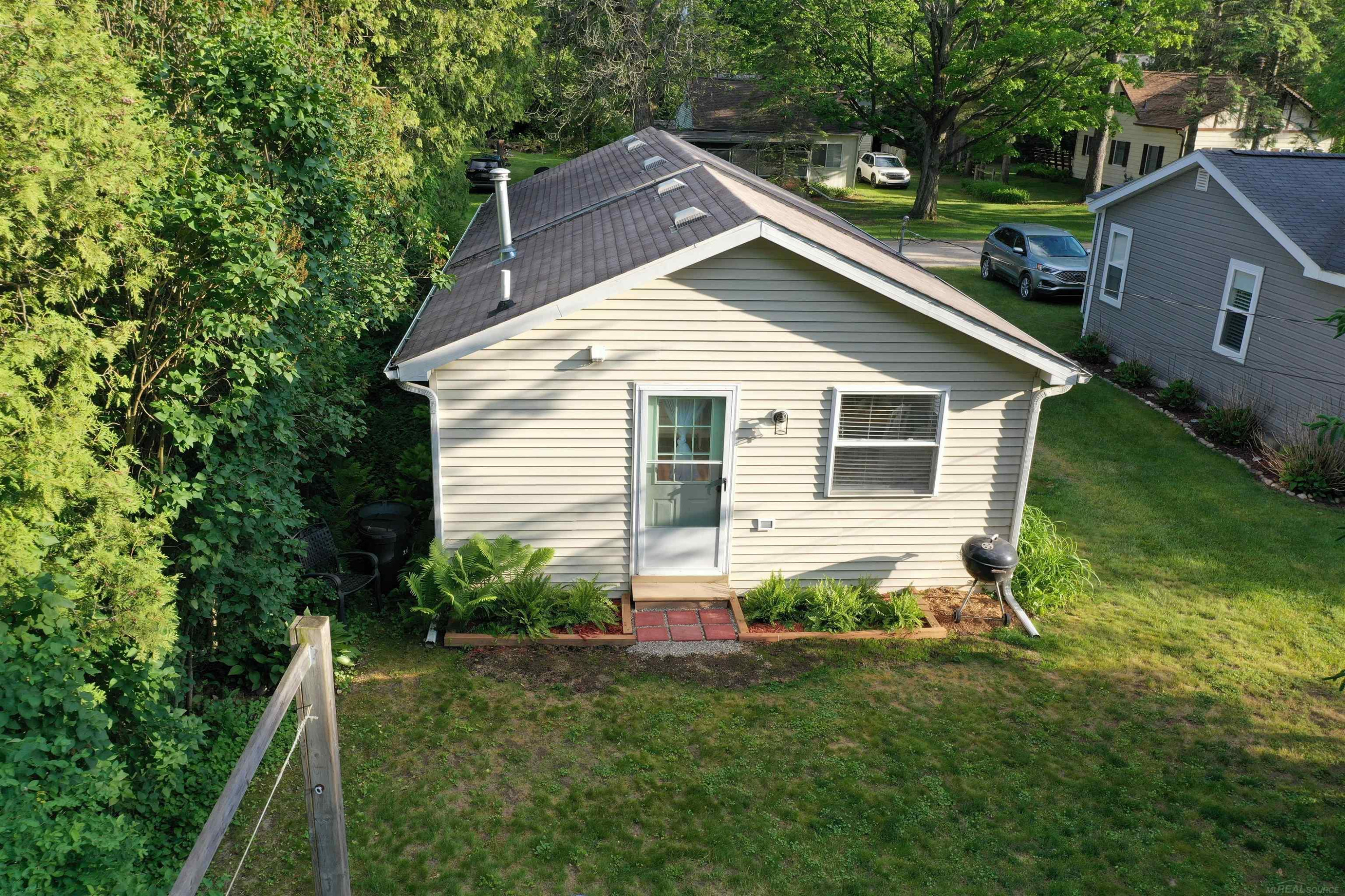 7335 Laurel Road, MI 48450 — Photo 5