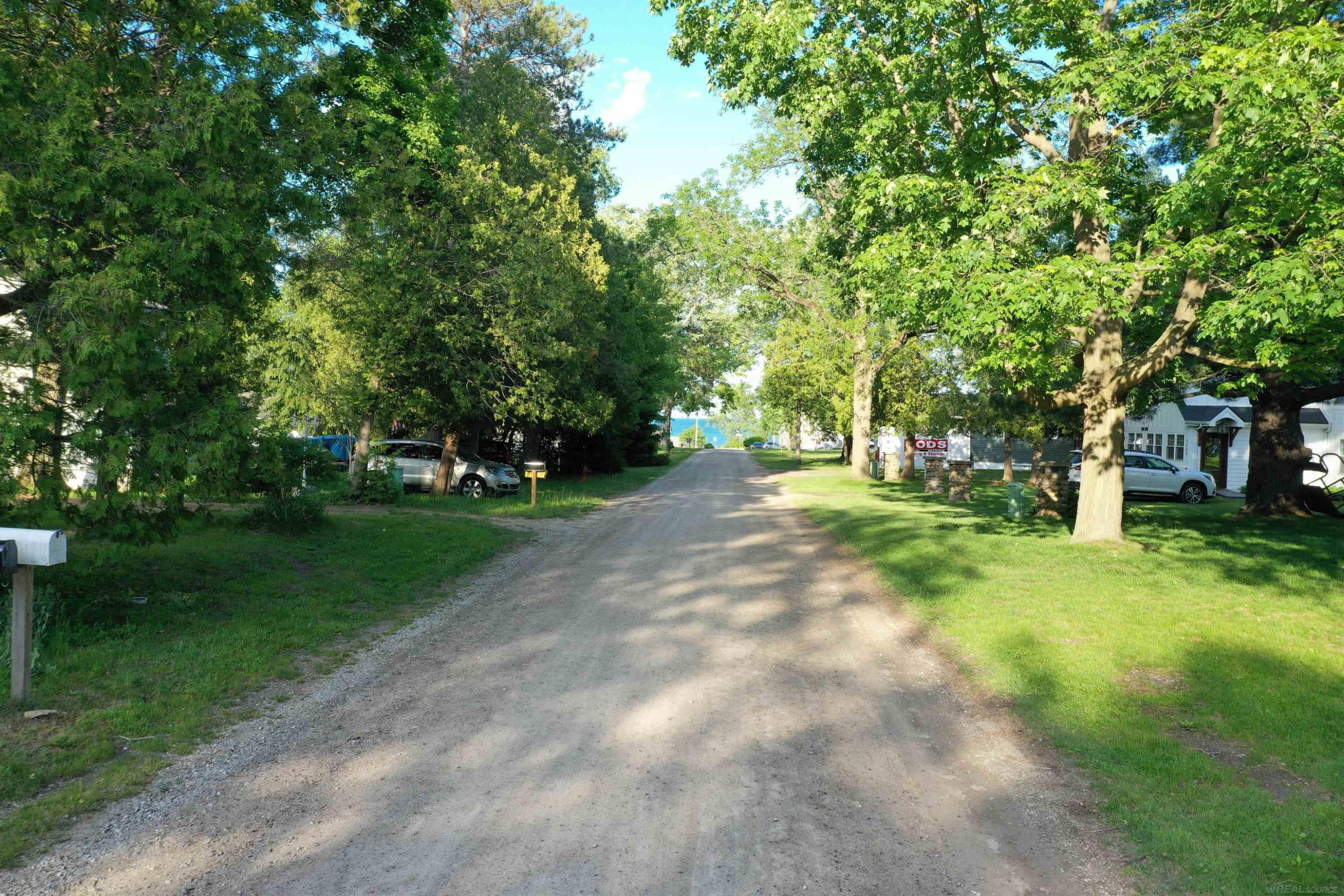 7335 Laurel Road, MI 48450 — Photo 8
