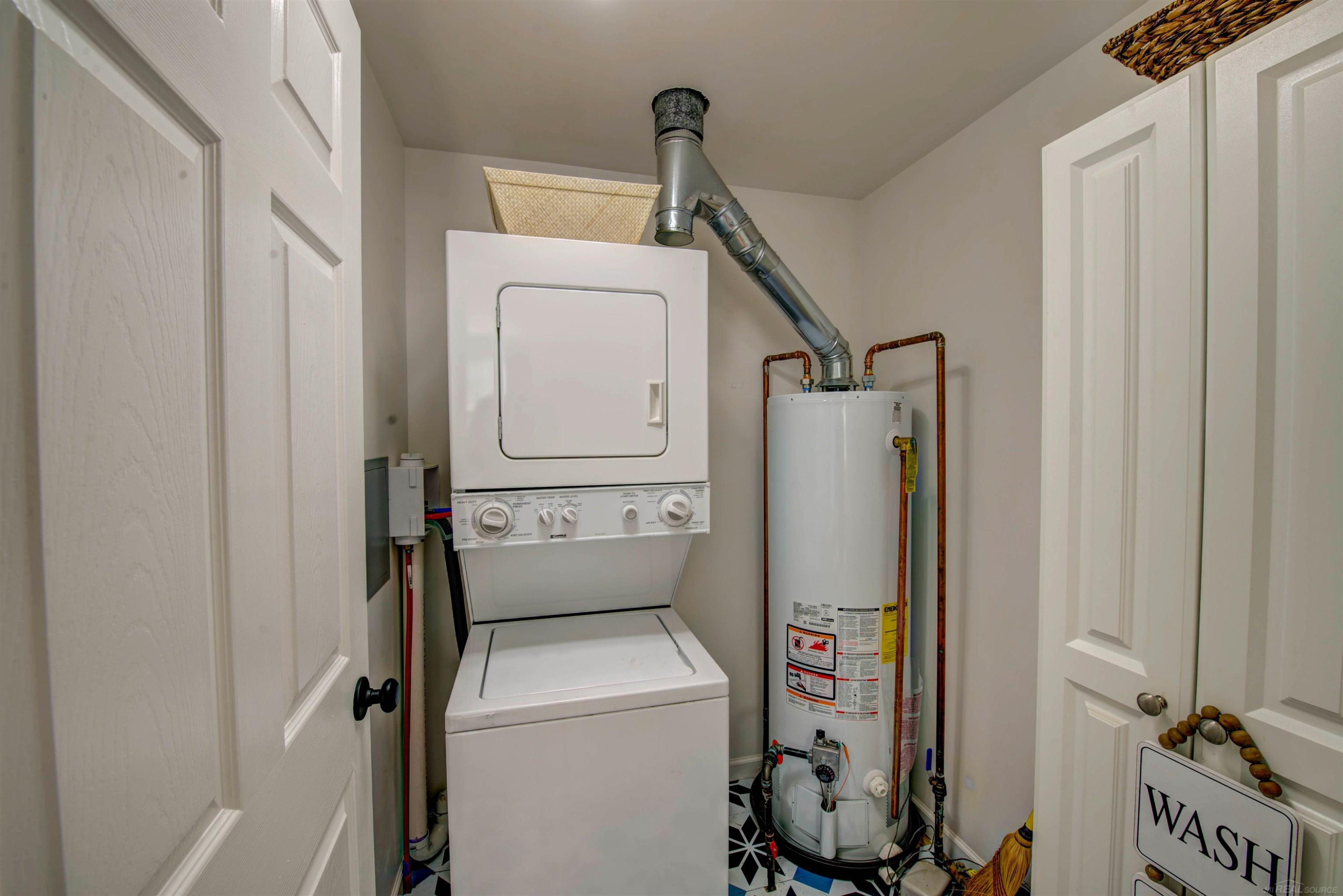 7335 Laurel Road, MI 48450 — Photo 23