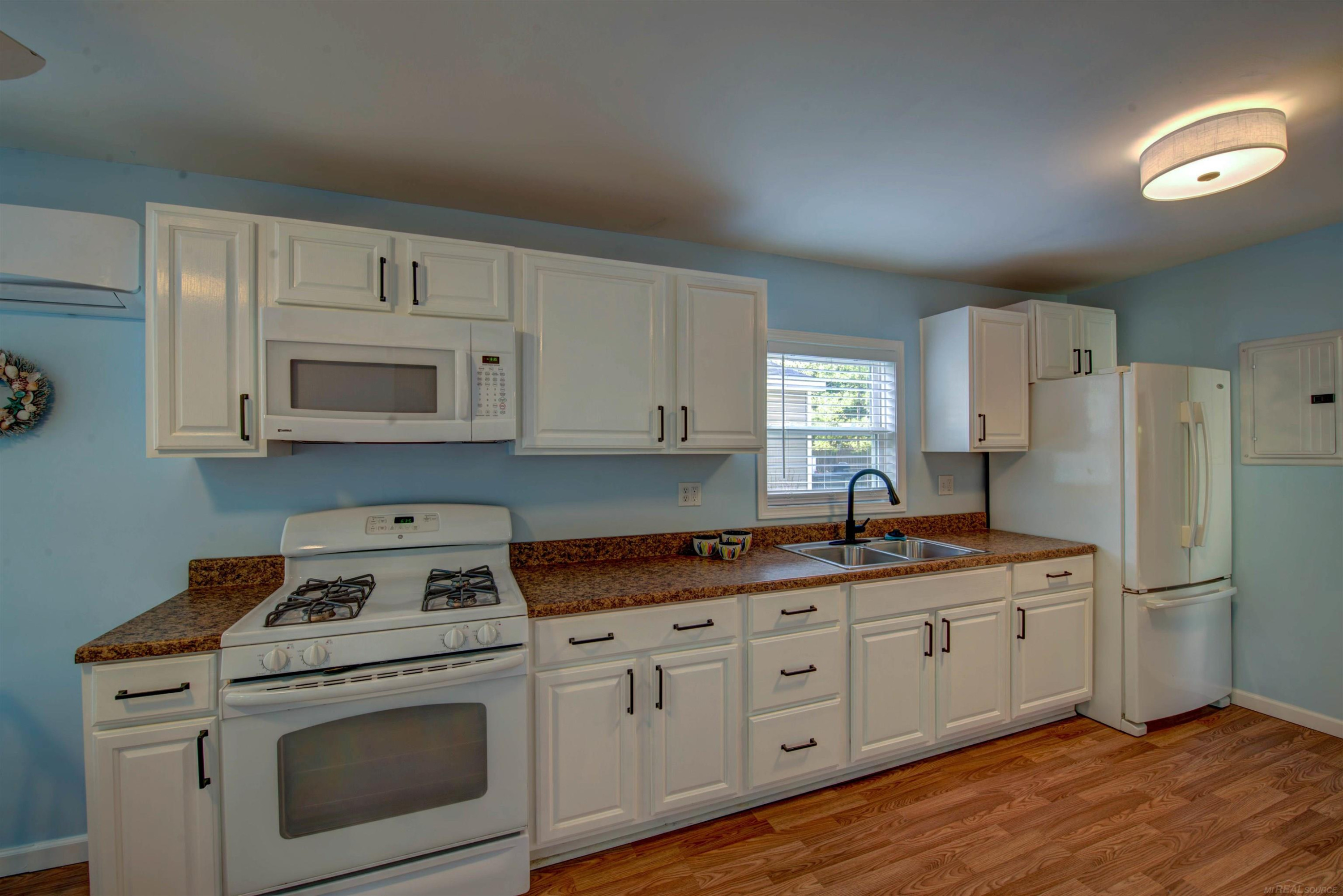 7335 Laurel Road, MI 48450 — Photo 31
