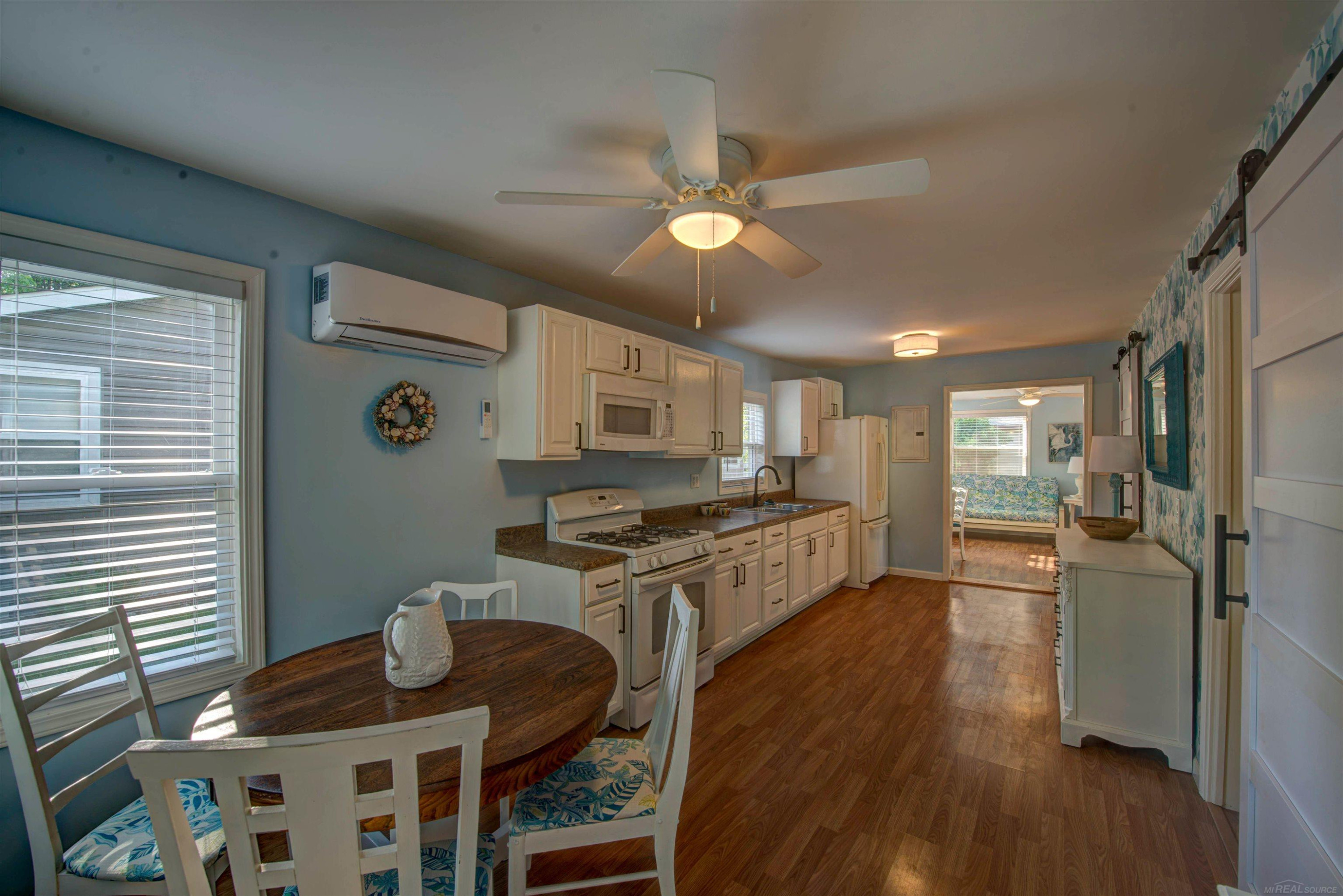 7335 Laurel Road, MI 48450 — Photo 32