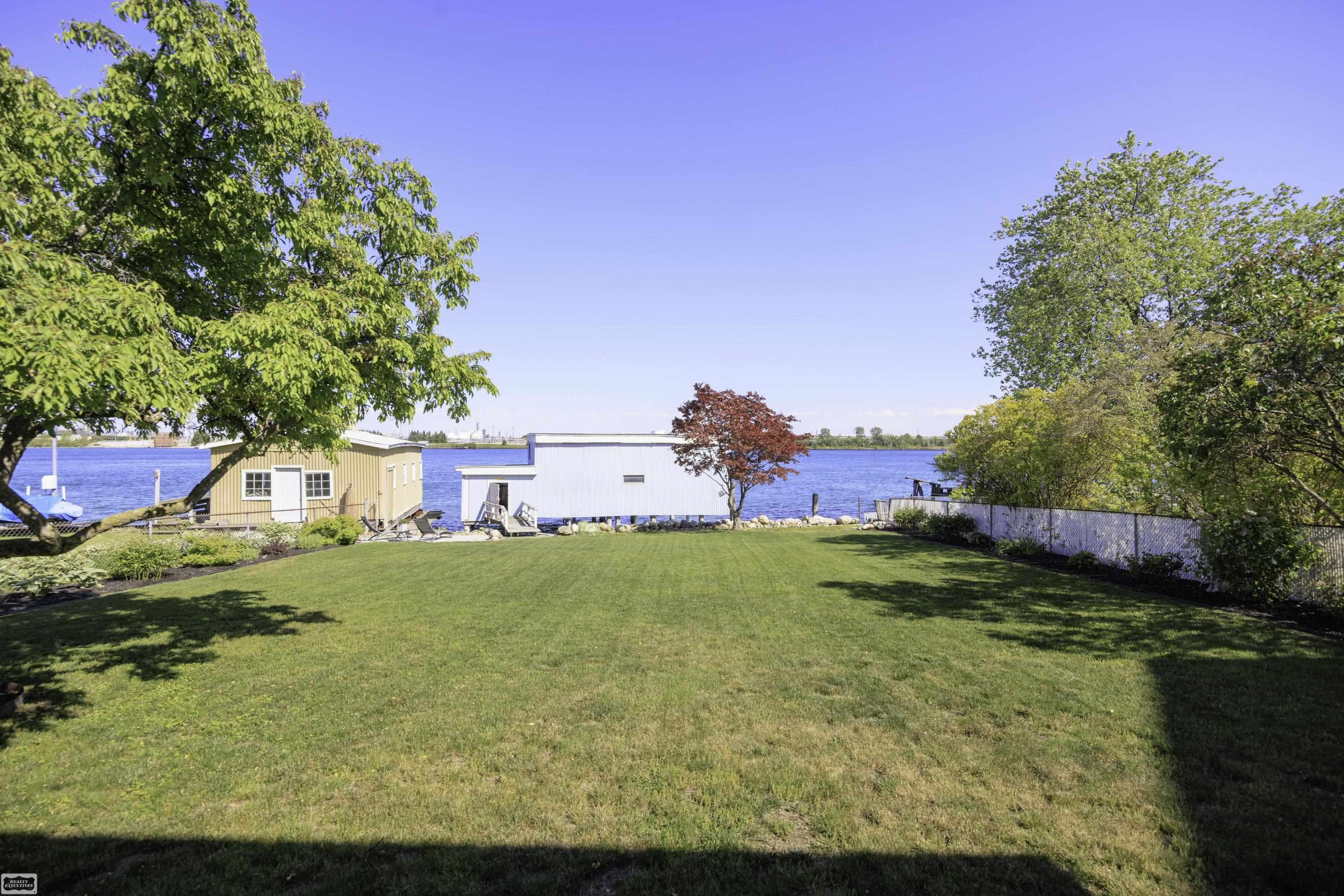 2970 Military Street, Port Huron, MI 48060 — Photo 34