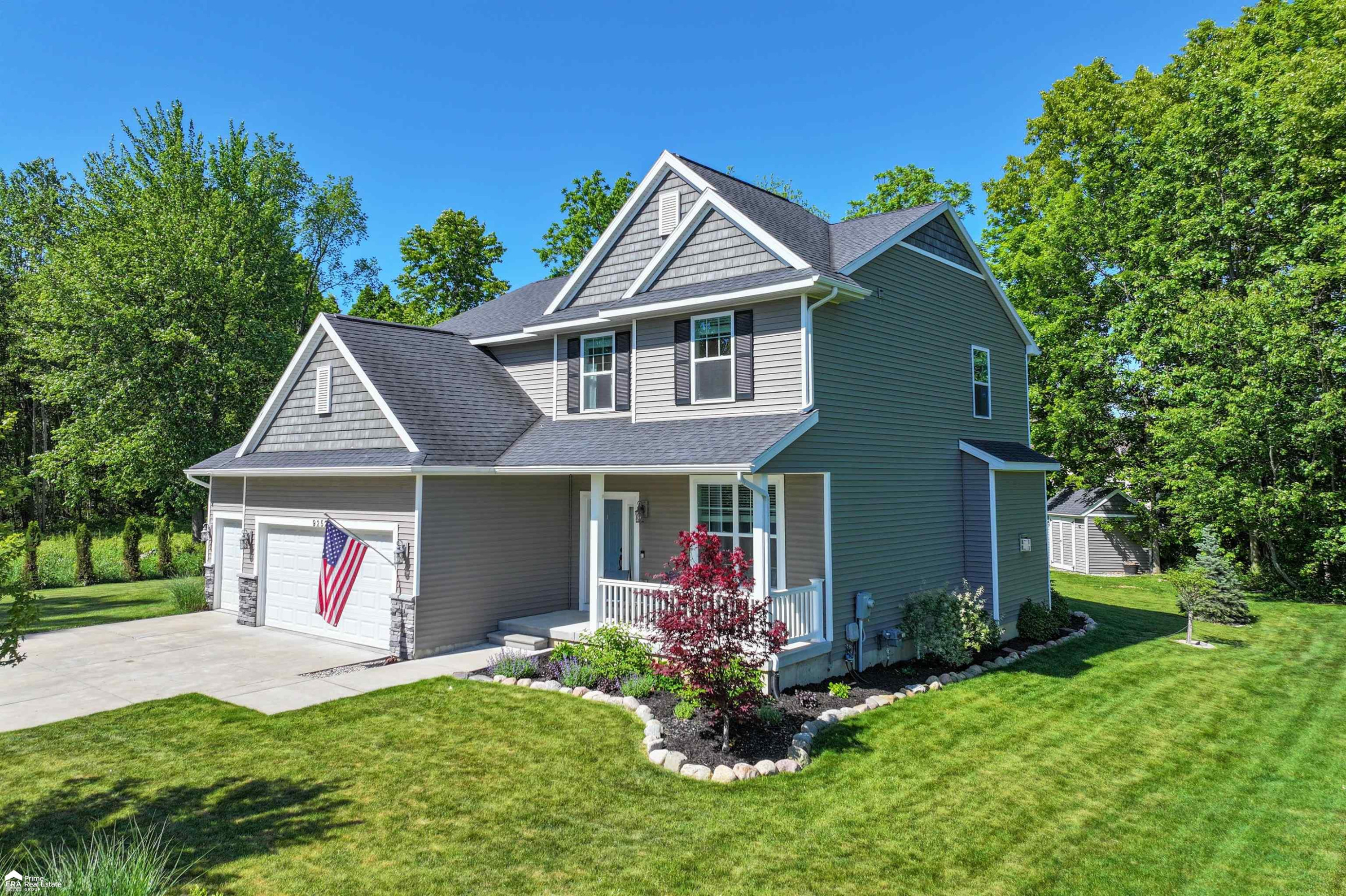 9252 Hidden Oaks Drive, Grand Blanc, MI 48439 — Photo 2
