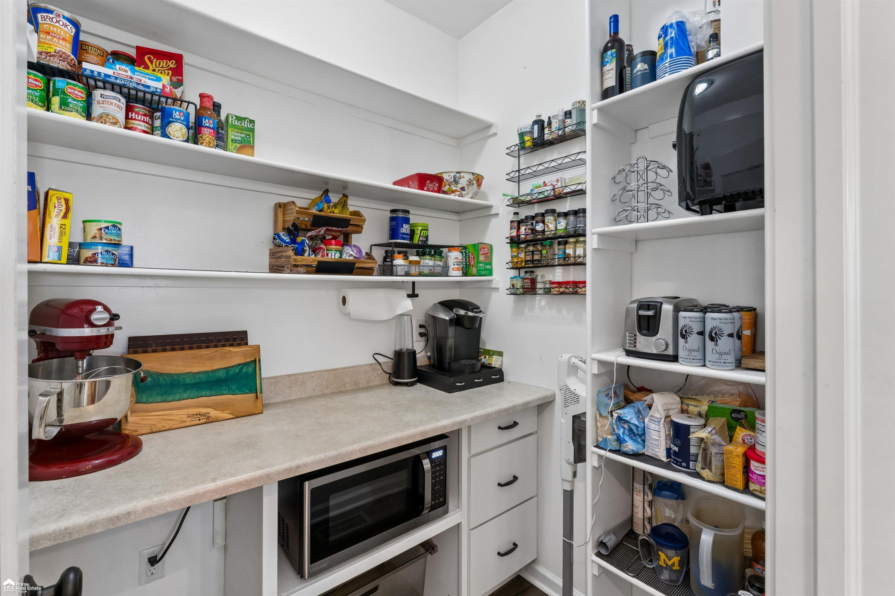 9252 Hidden Oaks Drive, Grand Blanc, MI 48439 — Photo 11