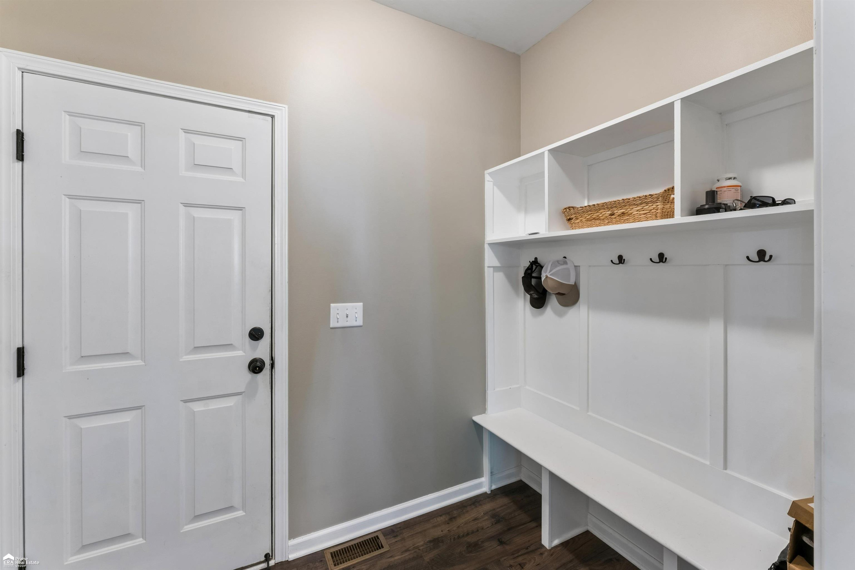 9252 Hidden Oaks Drive, Grand Blanc, MI 48439 — Photo 12