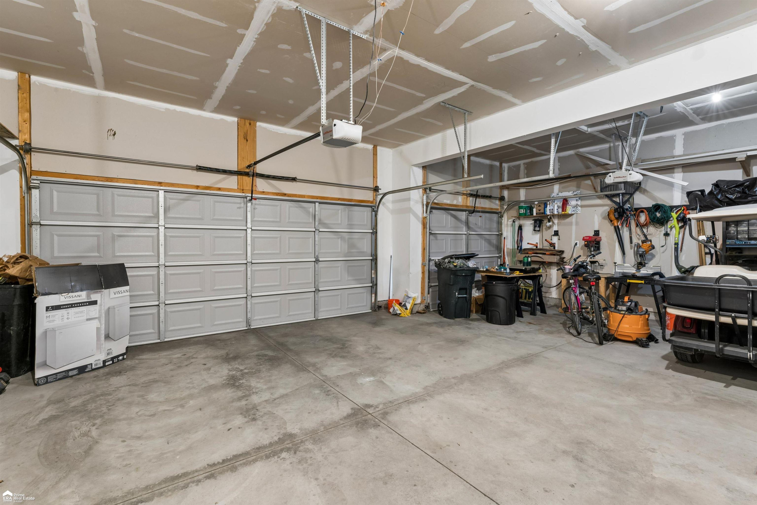 9252 Hidden Oaks Drive, Grand Blanc, MI 48439 — Photo 26