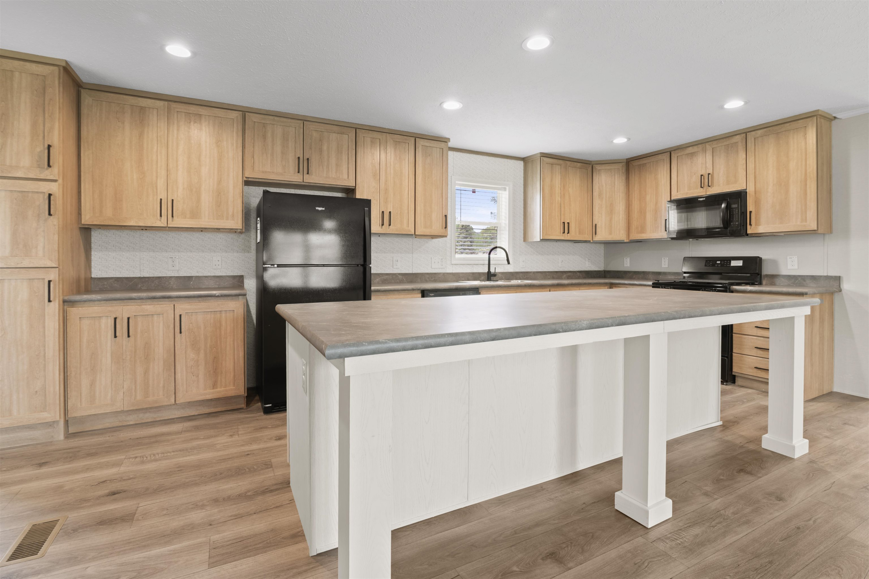 4087 Sunset Maple Drive, MI 48416 — Photo 9