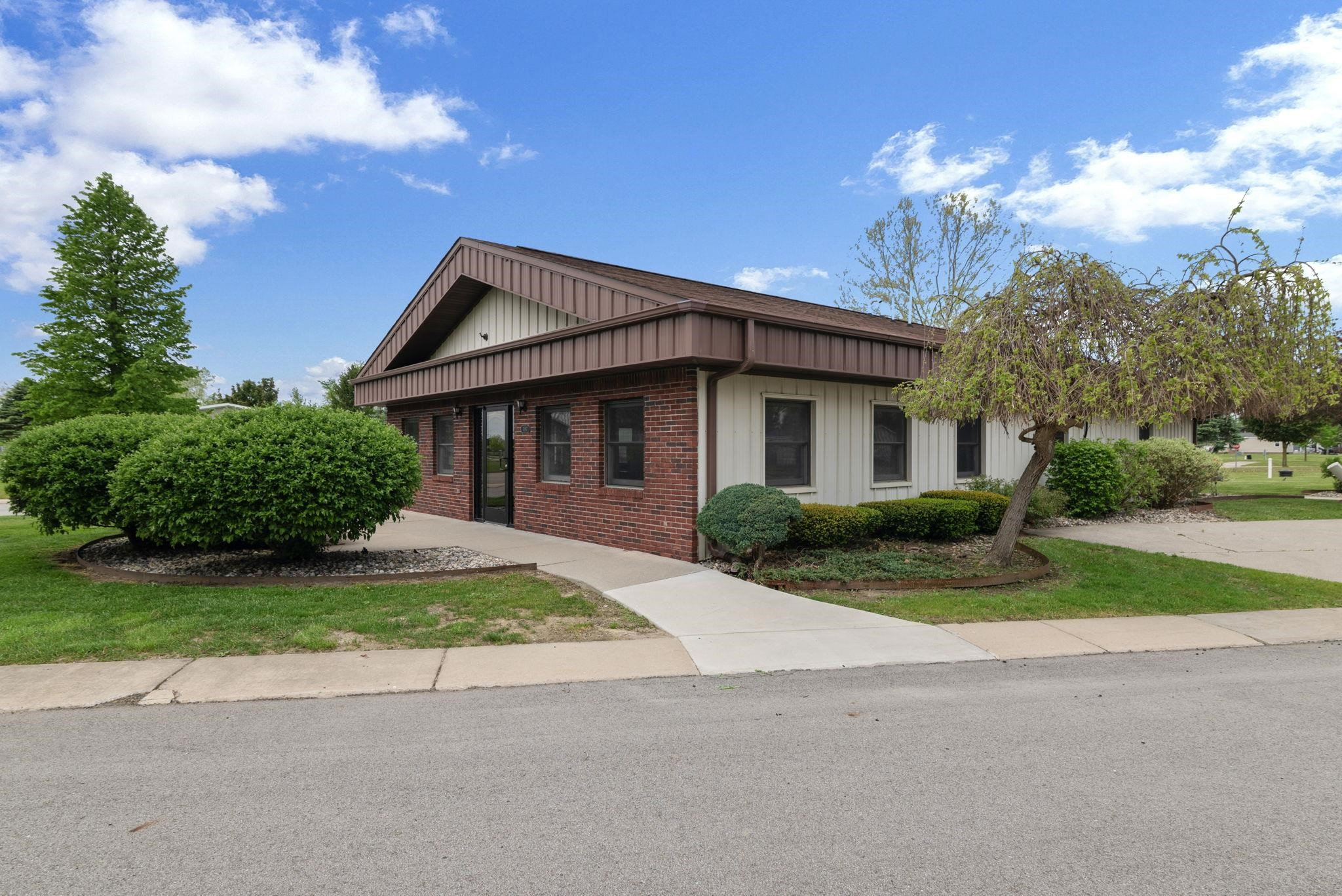 4087 Sunset Maple Drive, MI 48416 — Photo 32