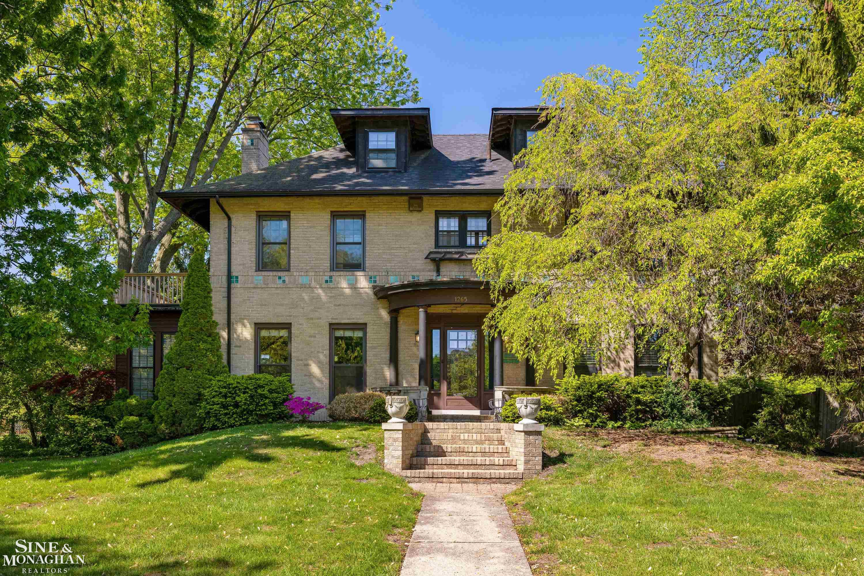 1265 Devonshire Road, Grosse Pointe Park, MI 48230 — front exterior
