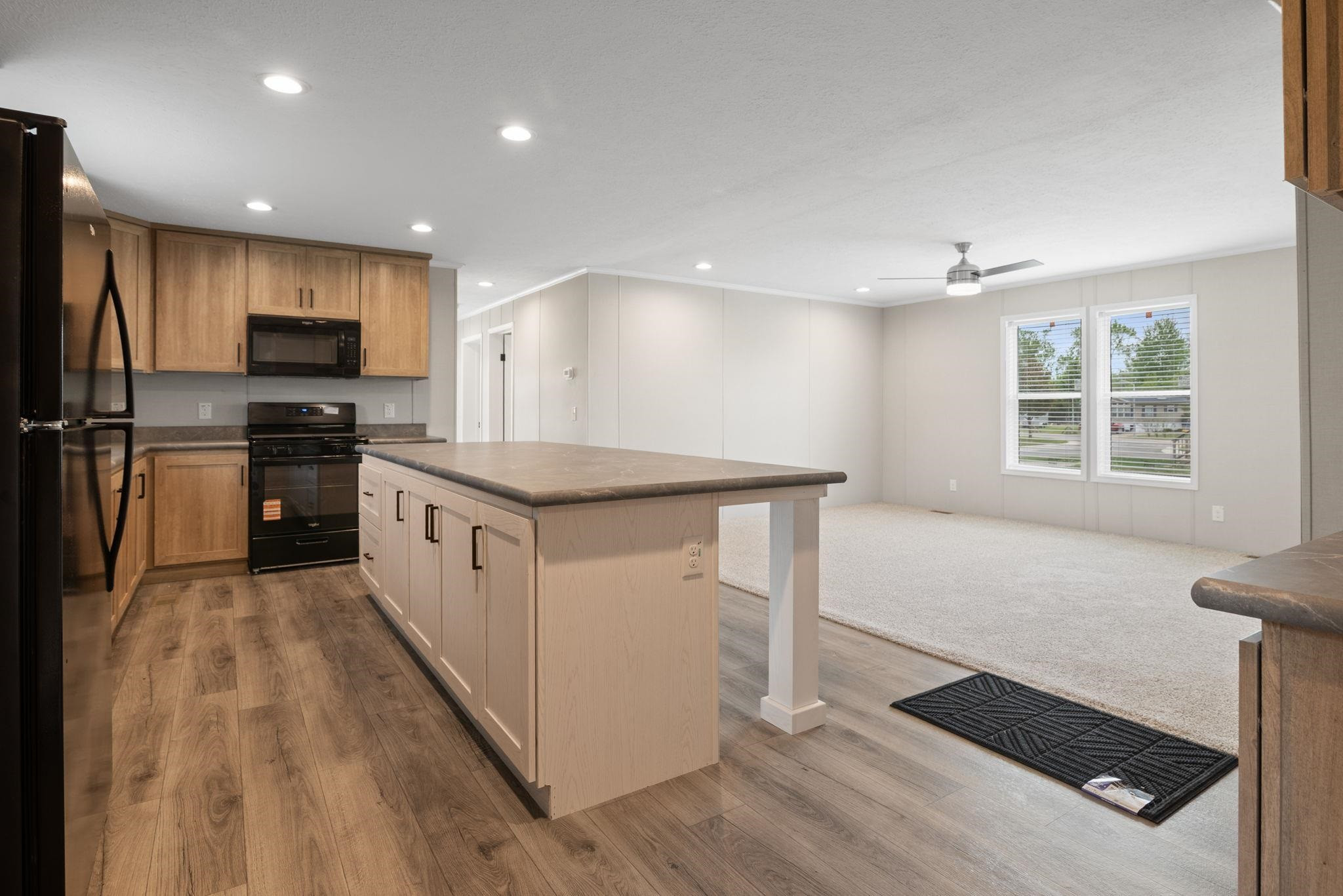7198 W Mapleview Circle, MI 48416 — Photo 10