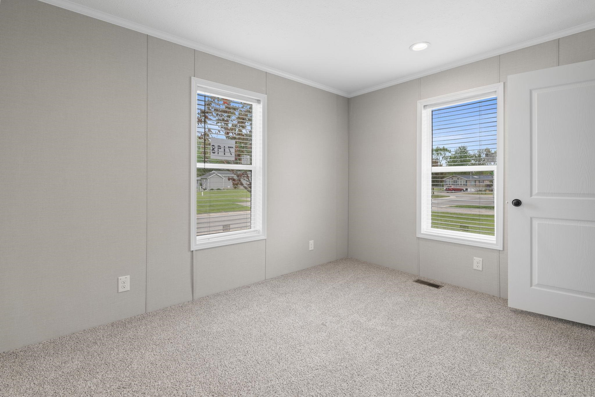 7198 W Mapleview Circle, MI 48416 — Photo 25