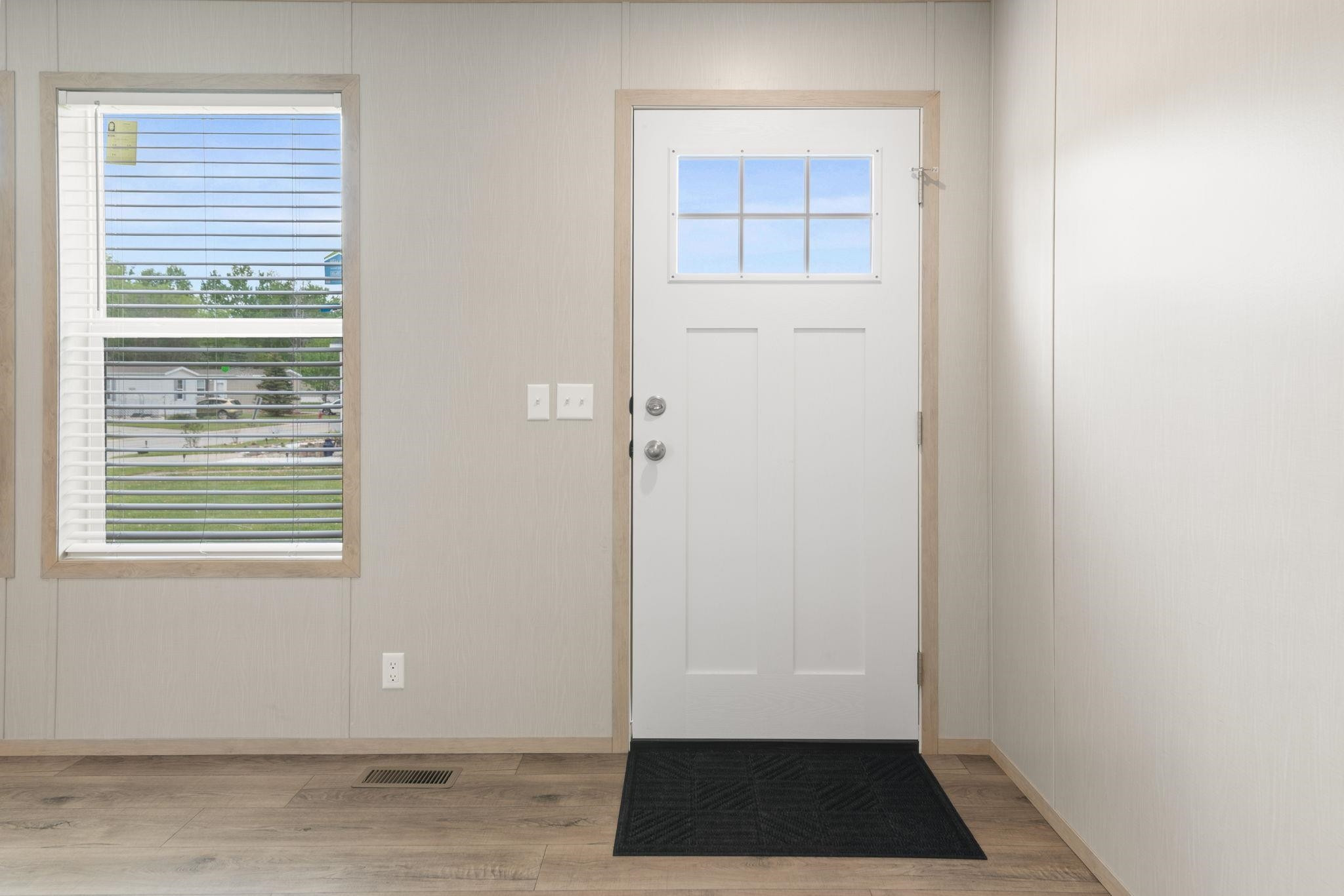 7197 Mapleview Circle, MI 48416 — Photo 5