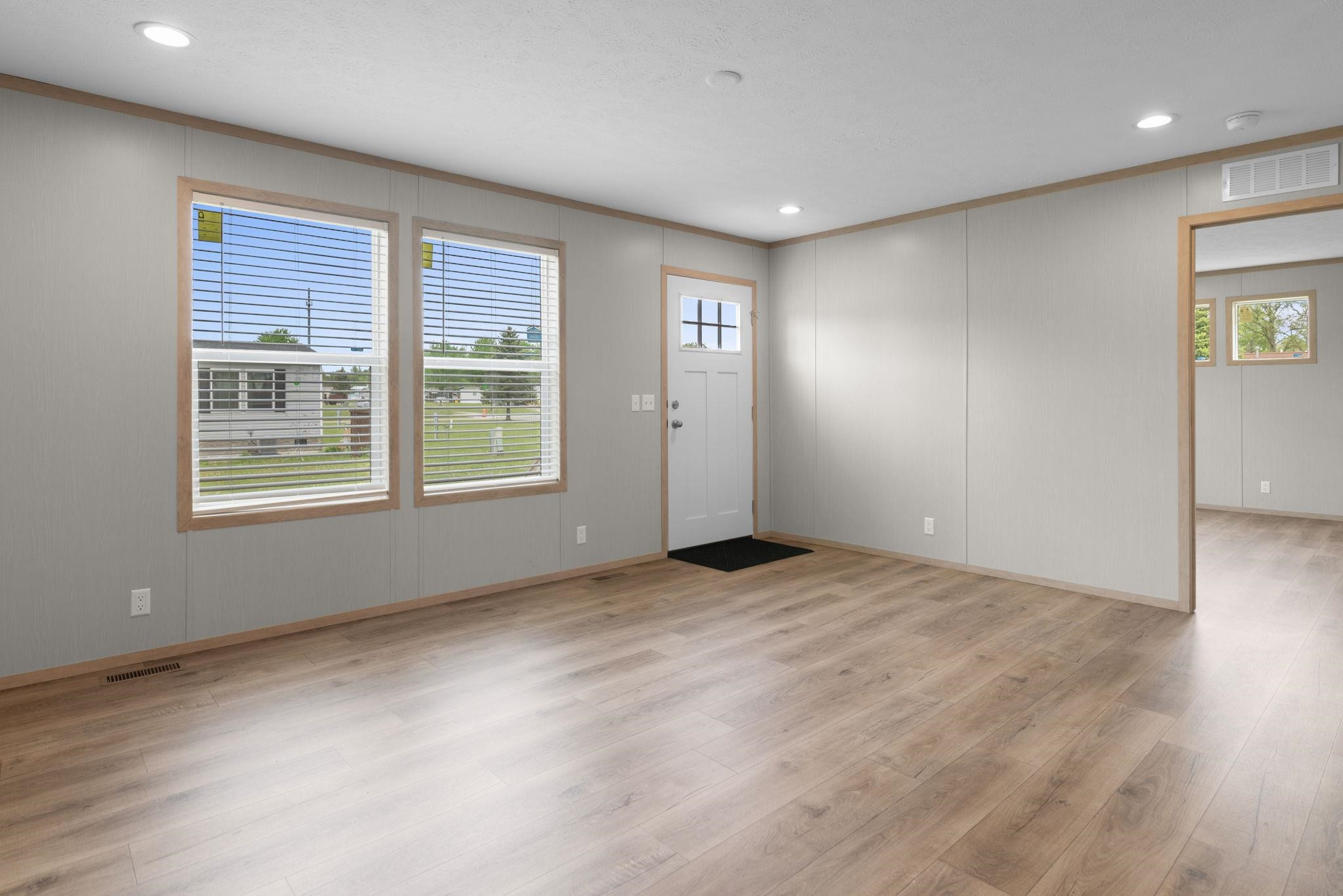 7197 Mapleview Circle, MI 48416 — Photo 8