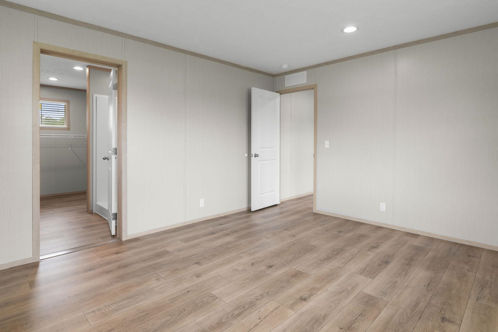 7197 Mapleview Circle, MI 48416 — Photo 17