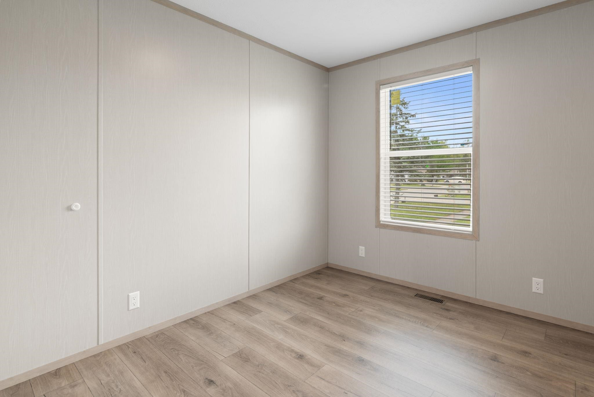 7197 Mapleview Circle, MI 48416 — Photo 25