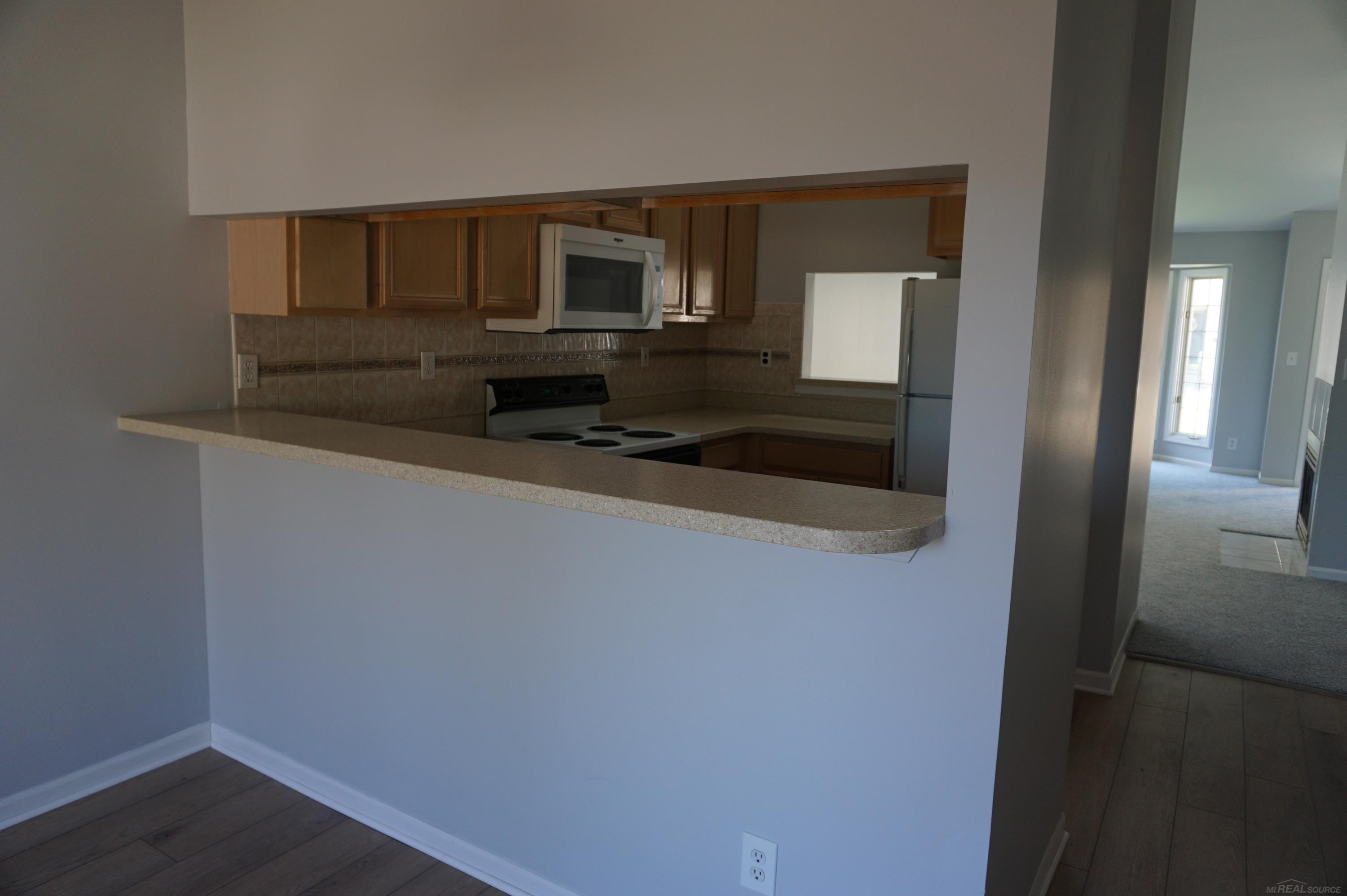 15568 Austin Court, Fraser, MI 48035 — Photo 8