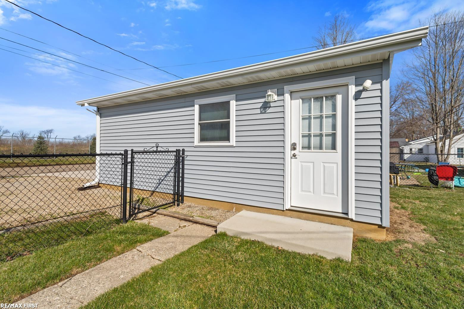 1060 S Kalamazoo Avenue, Marshall, MI 49068 — Photo 26