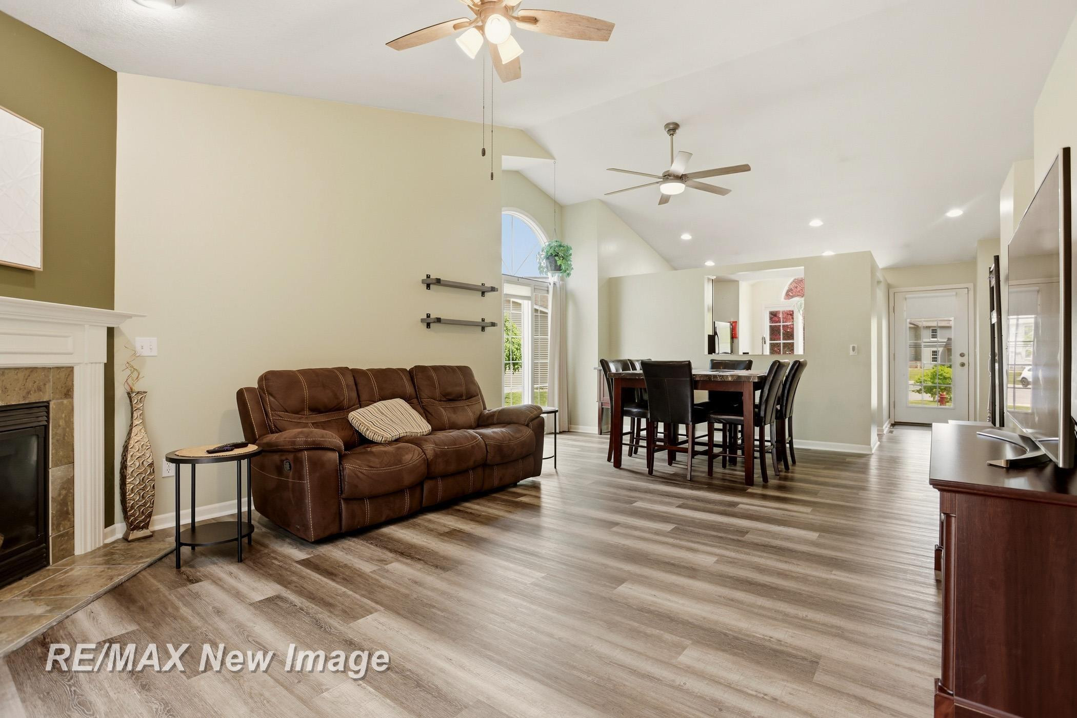 6097 Foxwood Court, Saginaw, MI 48638 — Photo 11