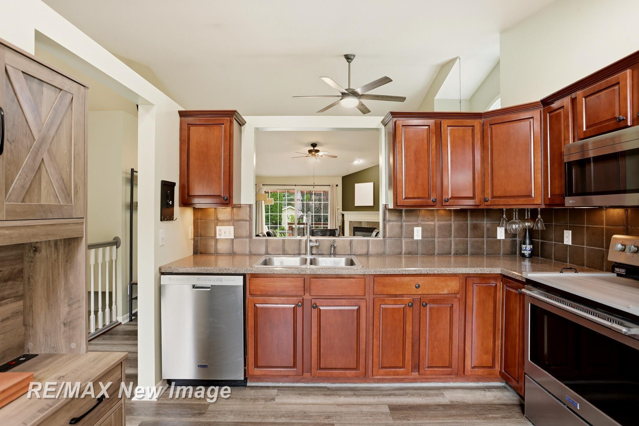 6097 Foxwood Court, Saginaw, MI 48638 — Photo 15