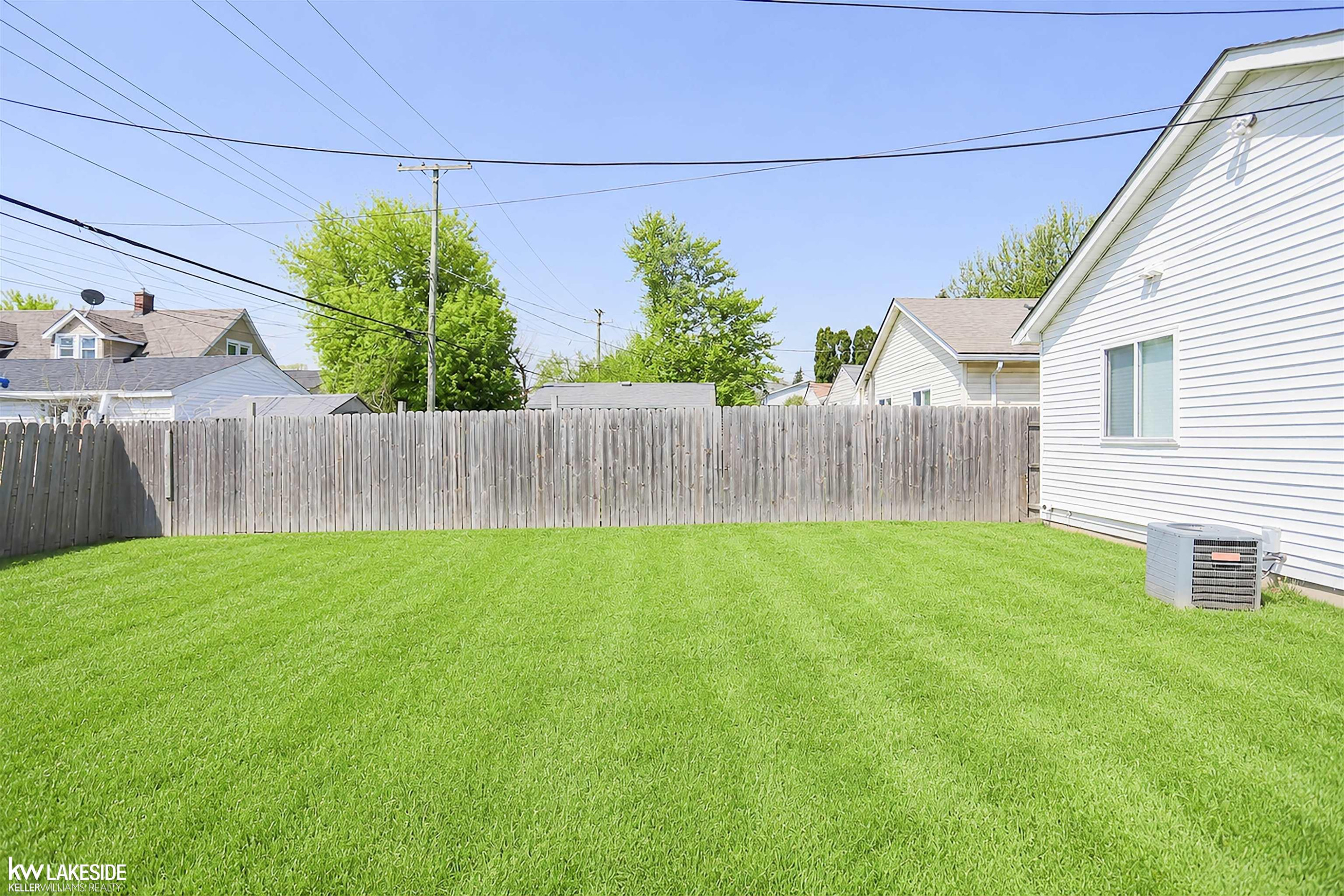 20432 Nicke Street, Clinton Twp, MI 48035 — Photo 39