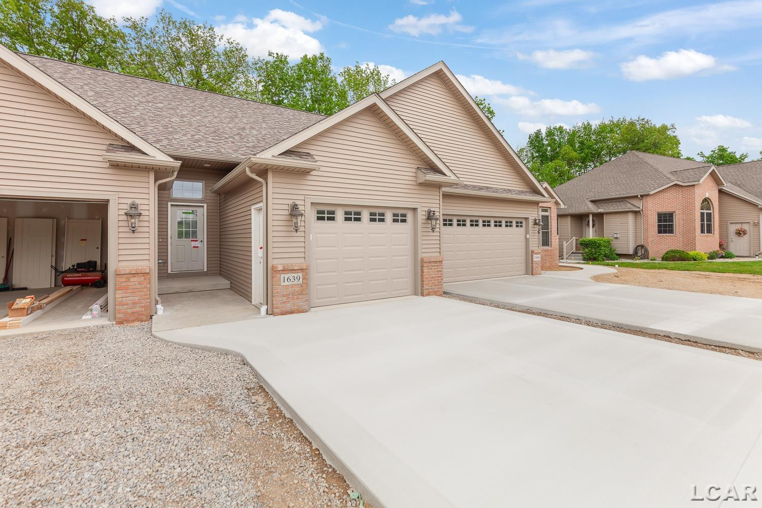 1639 Rivers Edge Court, Adrian, MI 49221 — Photo 34