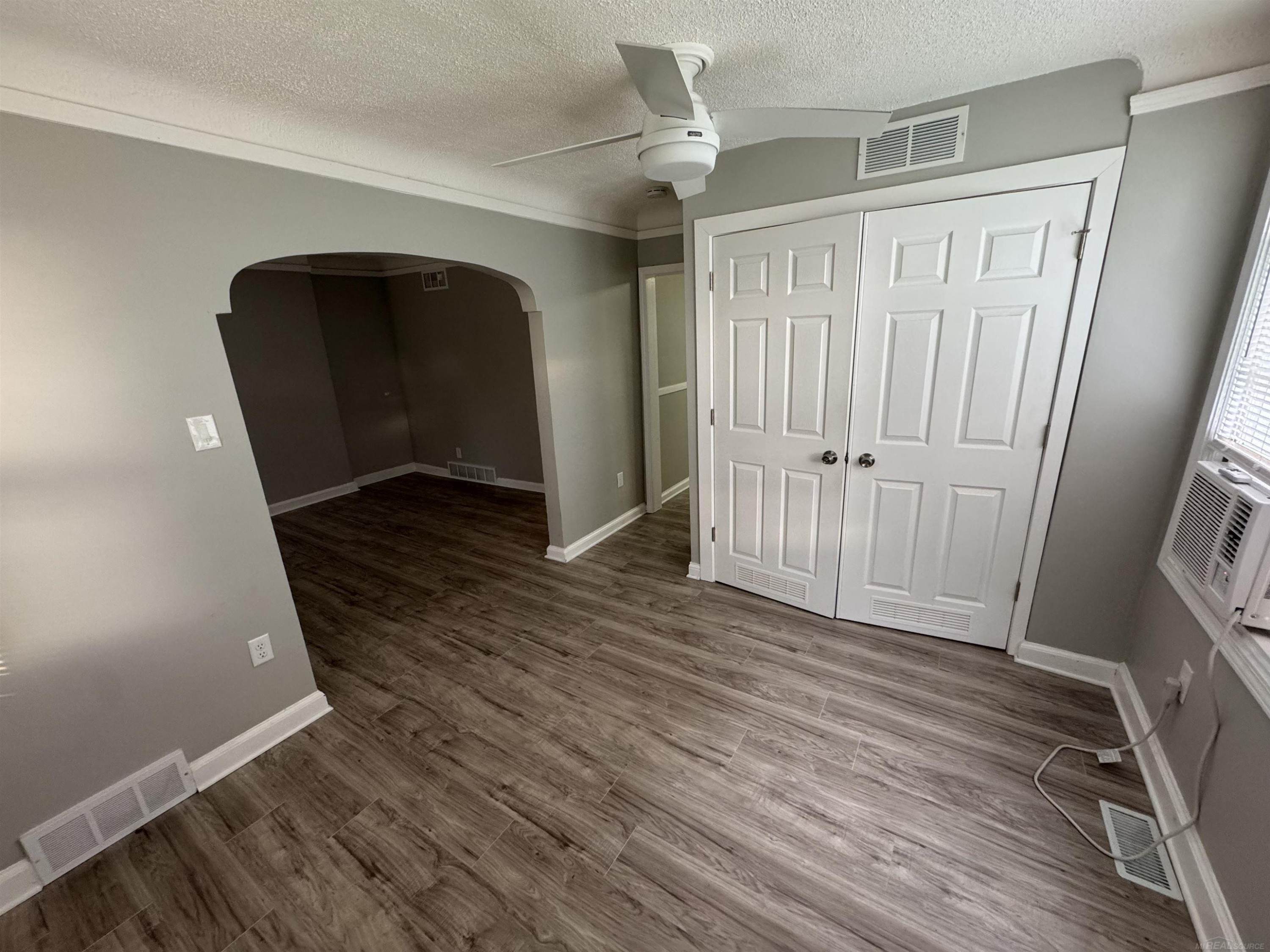 690 E Marshall Street, Ferndale, MI 48220 — Photo 4