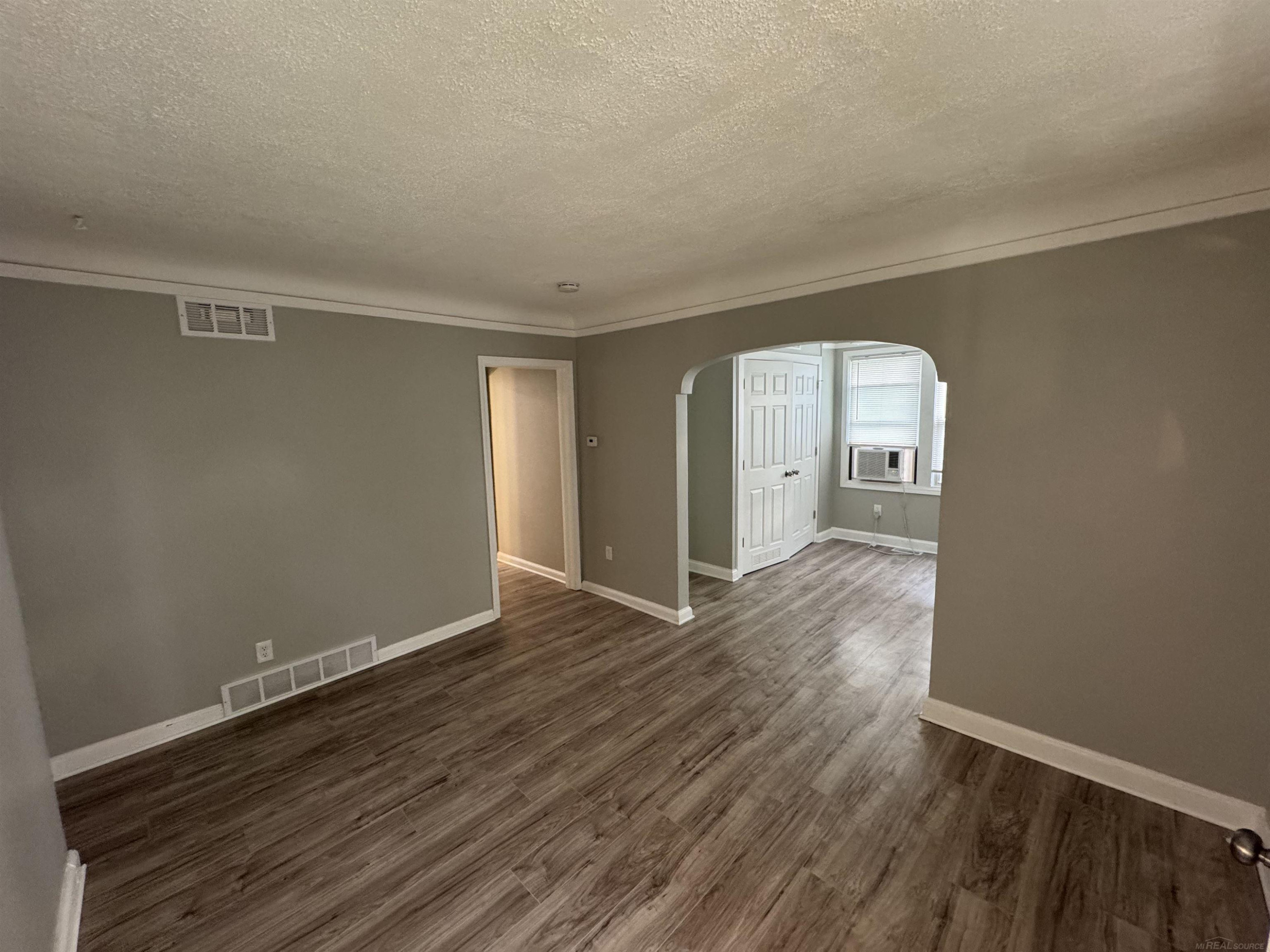 690 E Marshall Street, Ferndale, MI 48220 — Photo 5