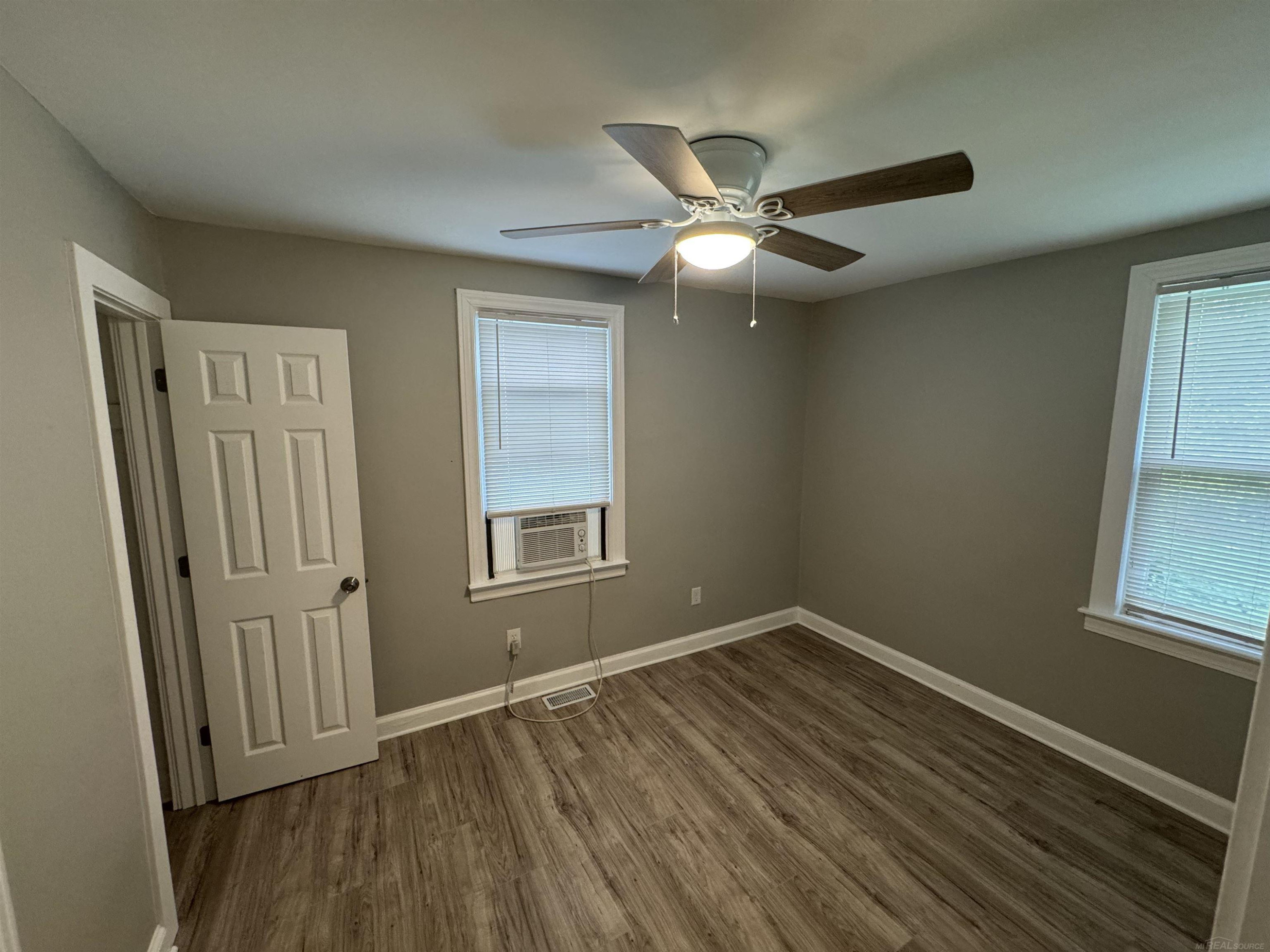 690 E Marshall Street, Ferndale, MI 48220 — Photo 6
