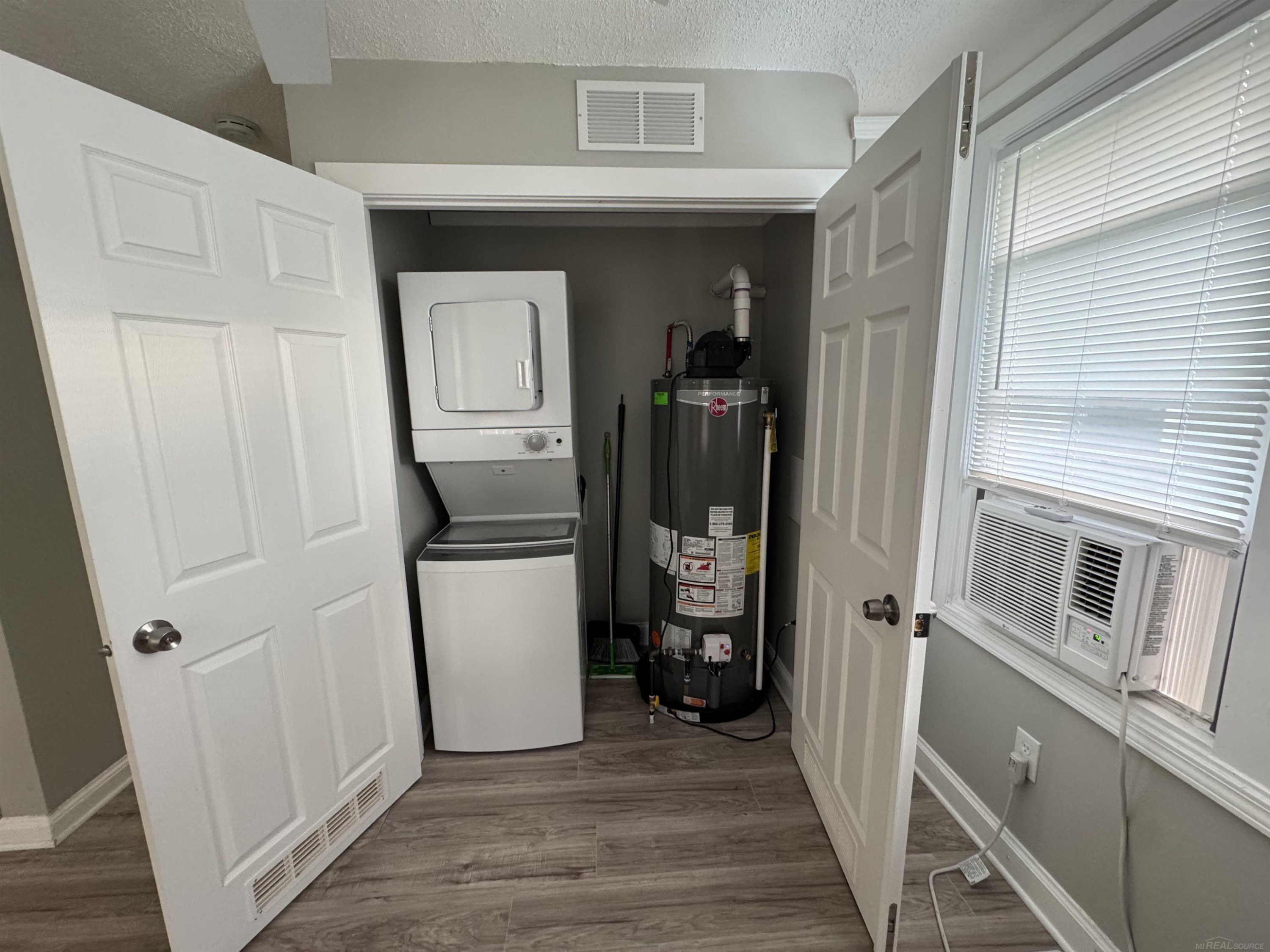 690 E Marshall Street, Ferndale, MI 48220 — Photo 9
