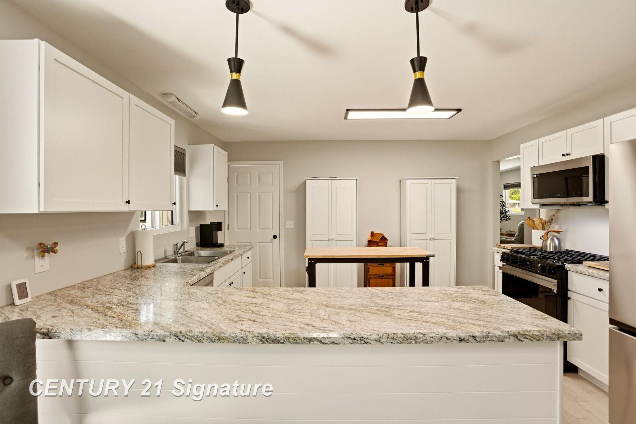 3155 Walters Drive, Saginaw, MI 48601 — Photo 11
