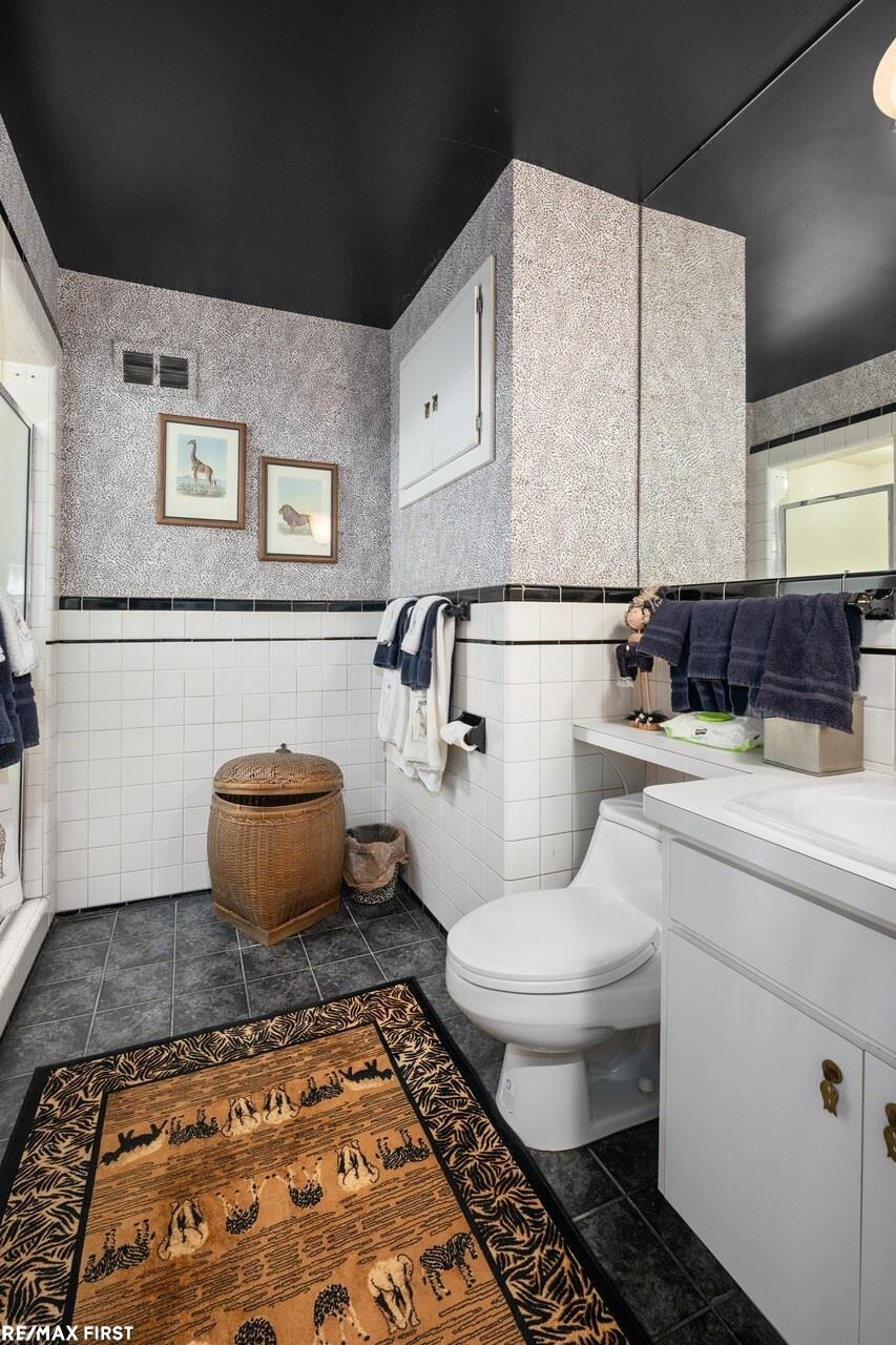 27927 Ponchartrain Street, MI — Photo 18
