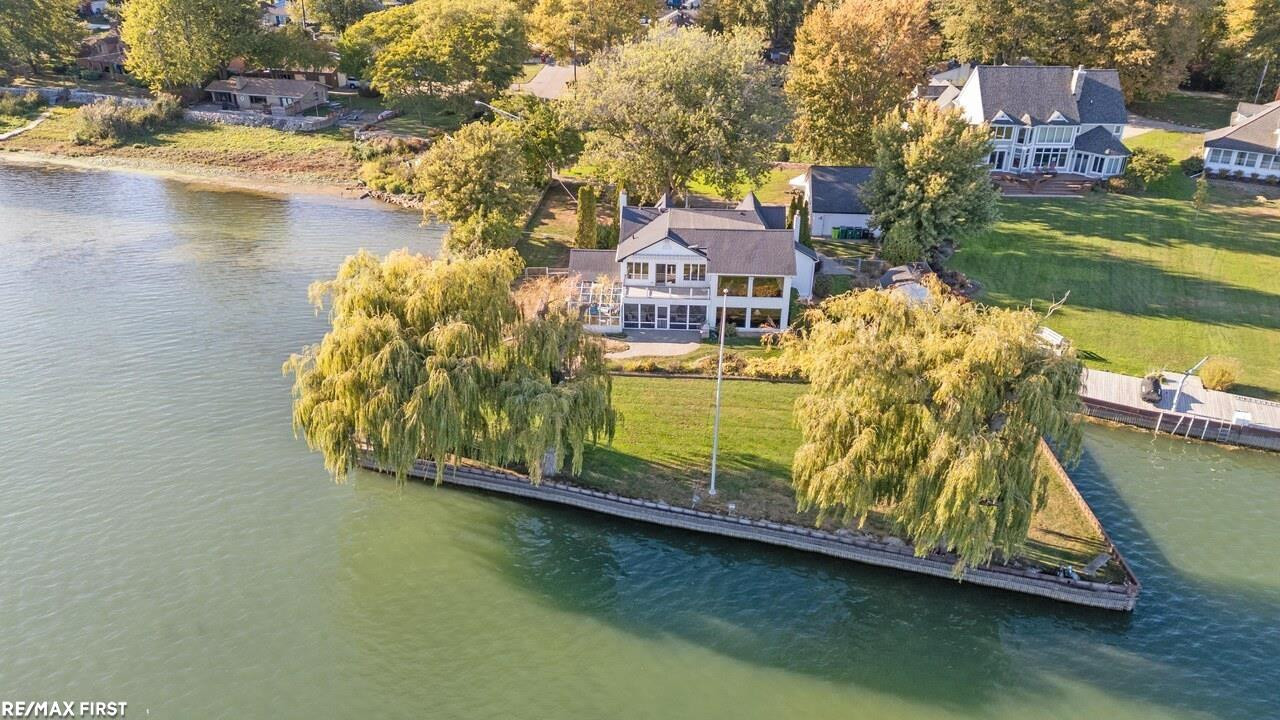 27927 Ponchartrain Street, MI — Photo 33