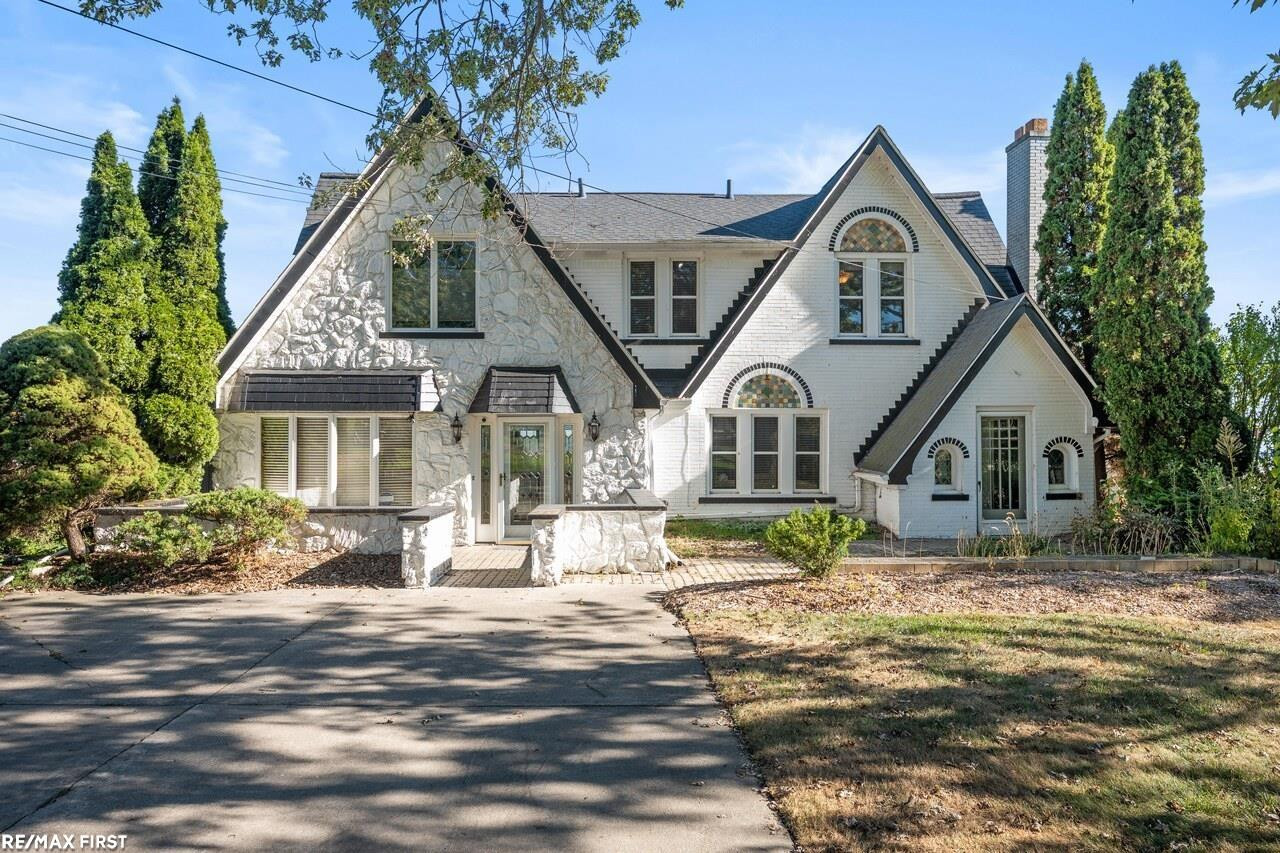 27927 Ponchartrain Street, MI — Photo 36
