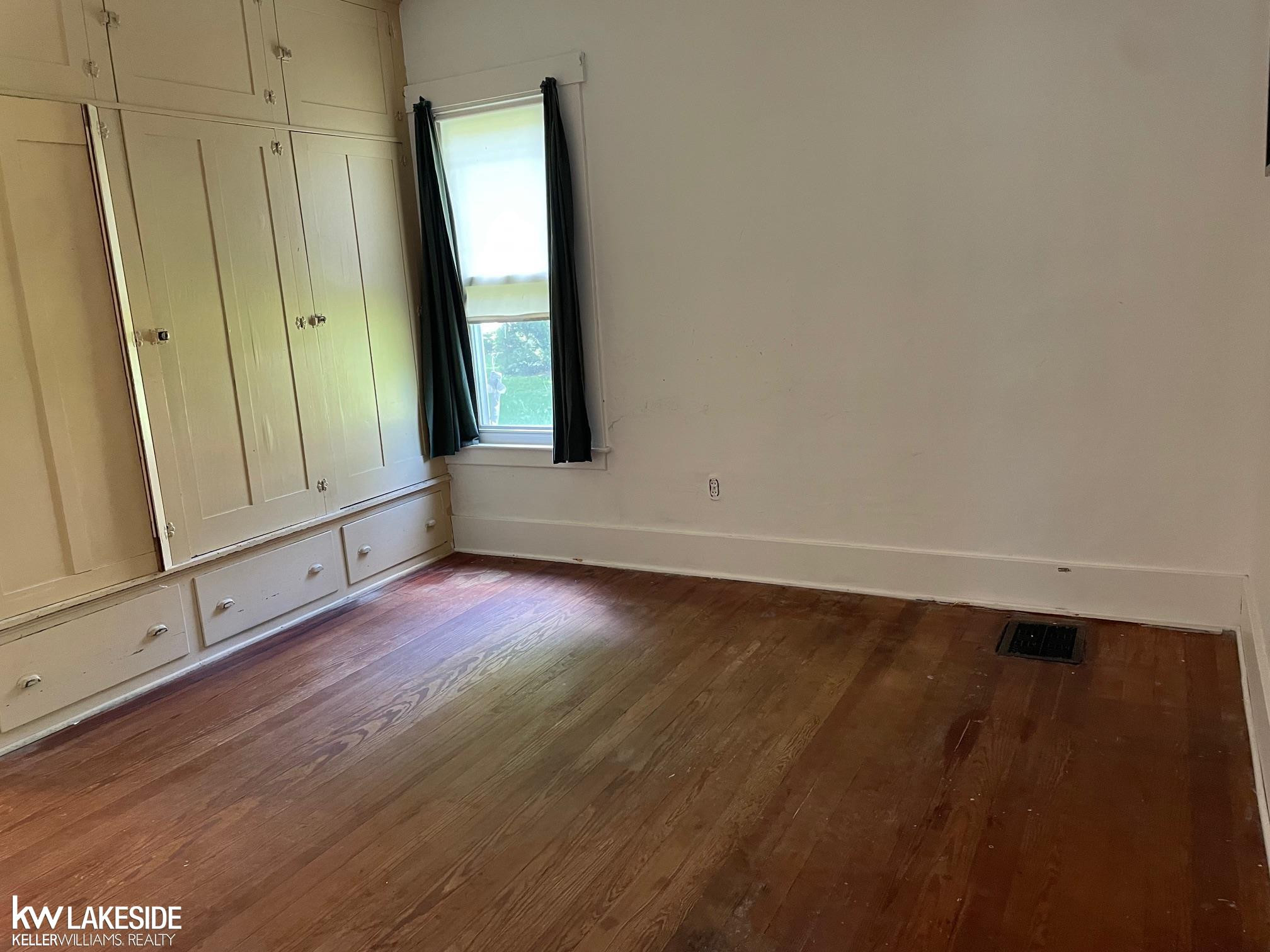 441 E Saint Clair Street, Almont, MI 48003 — Photo 4