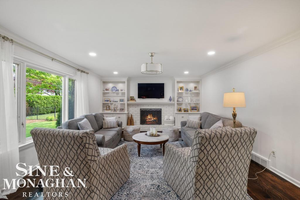 754 N Brys Drive, Grosse Pointe Woods, MI 48236 — Photo 7