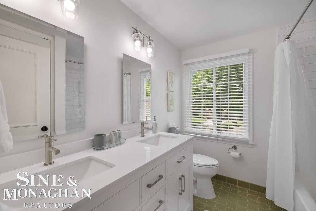754 N Brys Drive, Grosse Pointe Woods, MI 48236 — Photo 34
