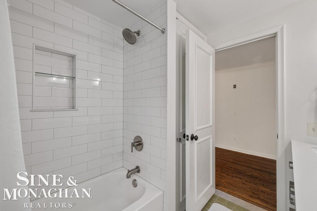 754 N Brys Drive, Grosse Pointe Woods, MI 48236 — Photo 35