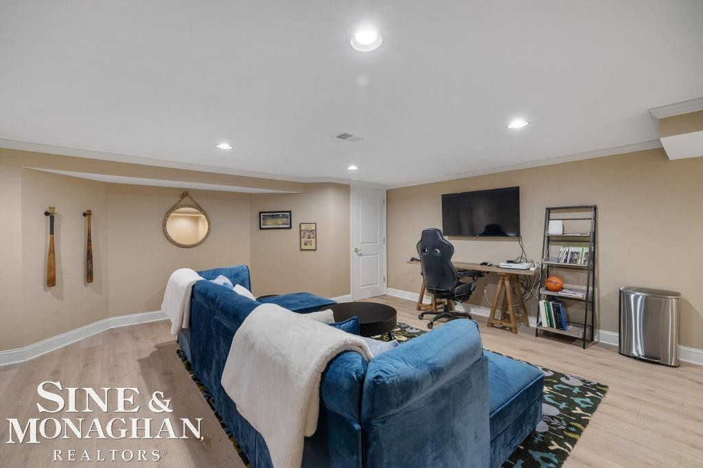 754 N Brys Drive, Grosse Pointe Woods, MI 48236 — Photo 43