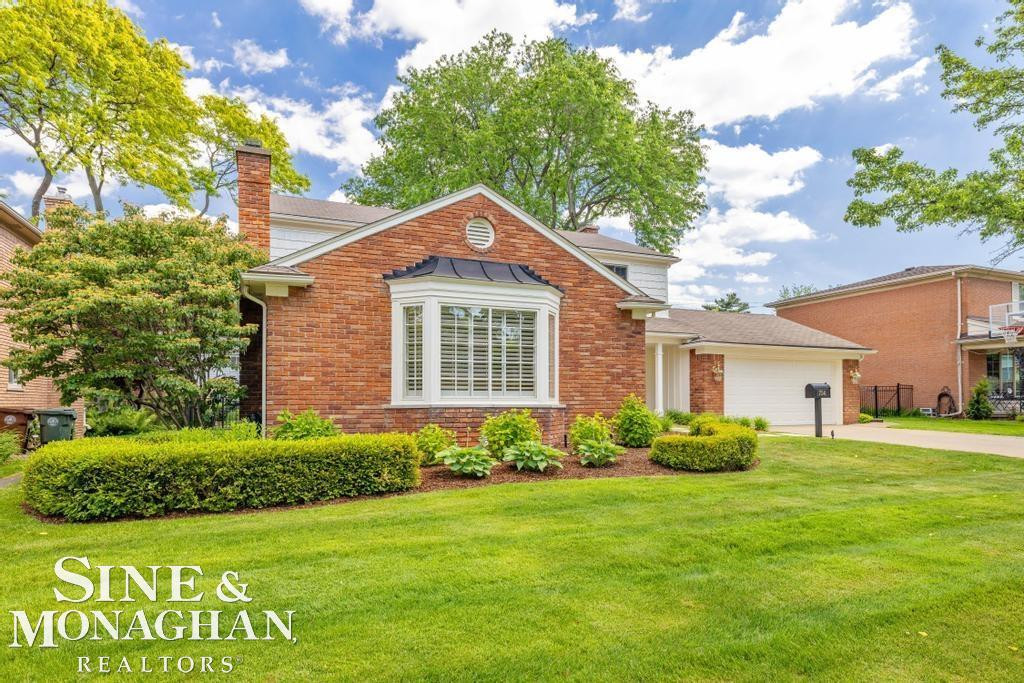 754 N Brys Drive, Grosse Pointe Woods, MI 48236 — Photo 68