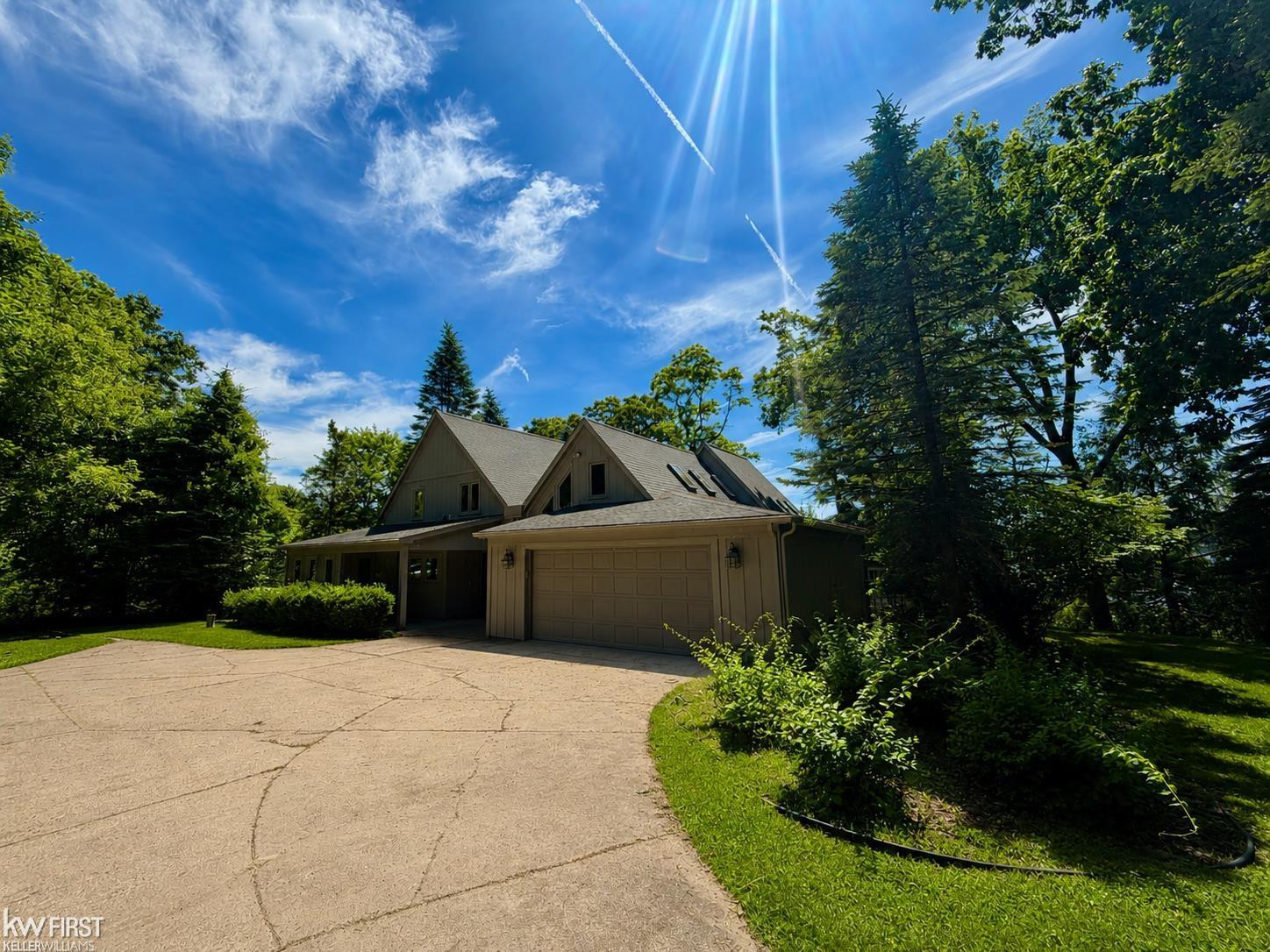11820 Big Lake Road, Davisburg, MI 48350 — Photo 2