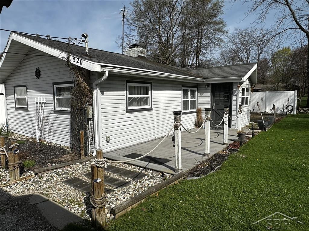 520 W Jessie Street, Sanford, MI 48657 — Photo 3