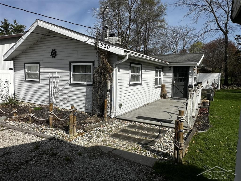 520 W Jessie Street, Sanford, MI 48657 — Photo 4