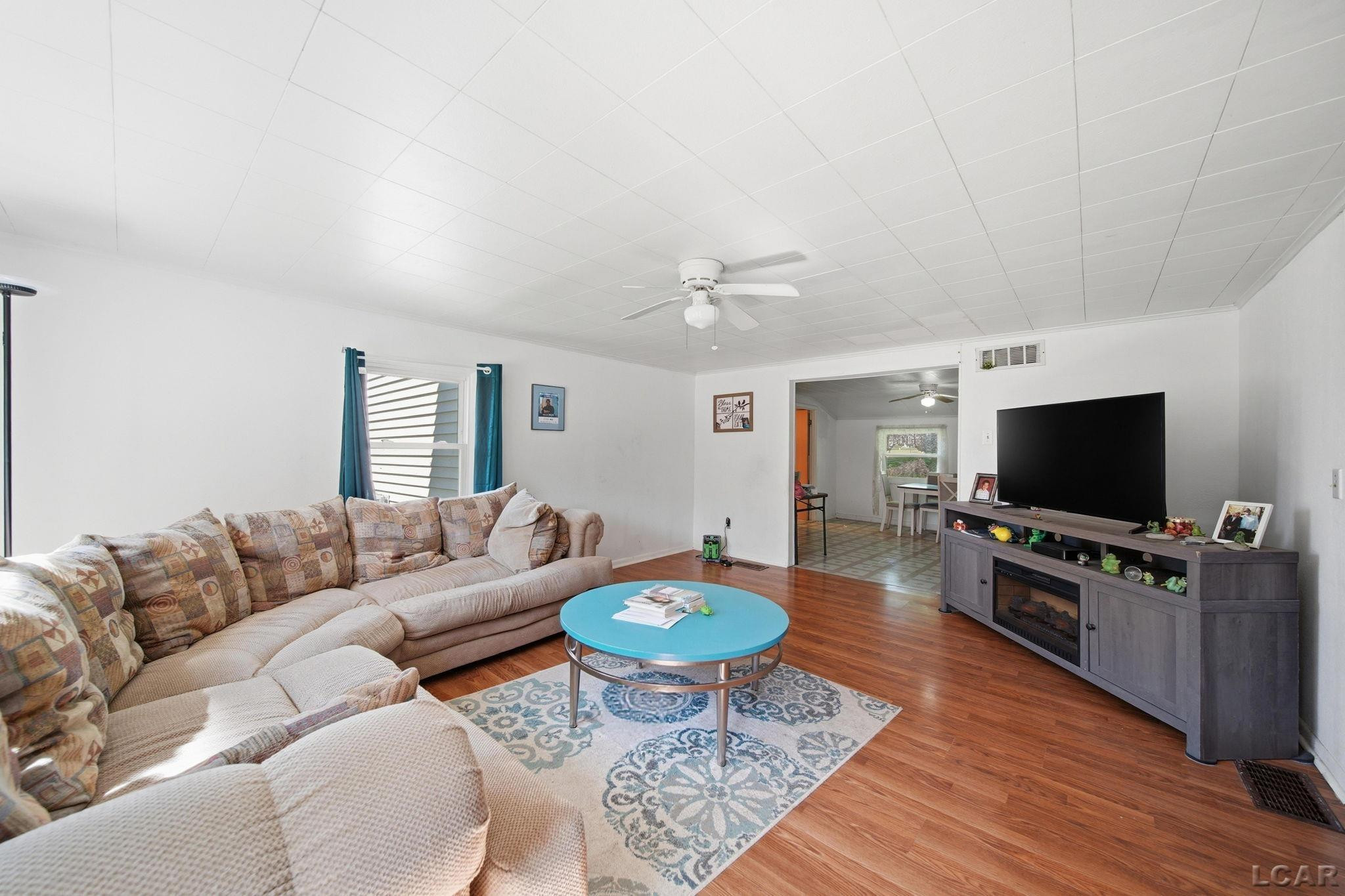 215 S Jackson Street, Addison, MI 49220 — Photo 5