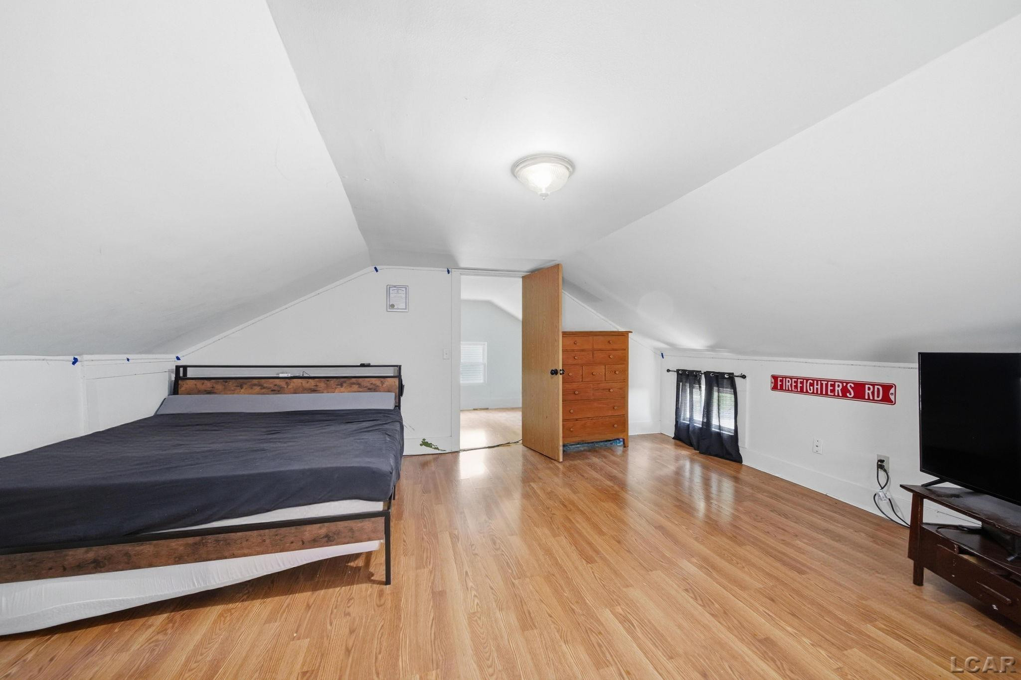215 S Jackson Street, Addison, MI 49220 — Photo 18